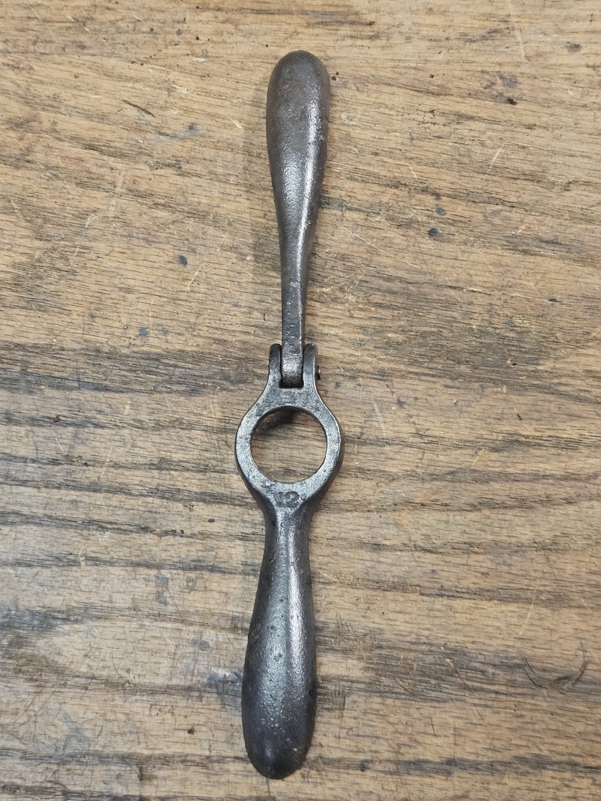 Vintage 12 Gauge Shotgun Shell Reloader, Hand Primer / Reloading Tool