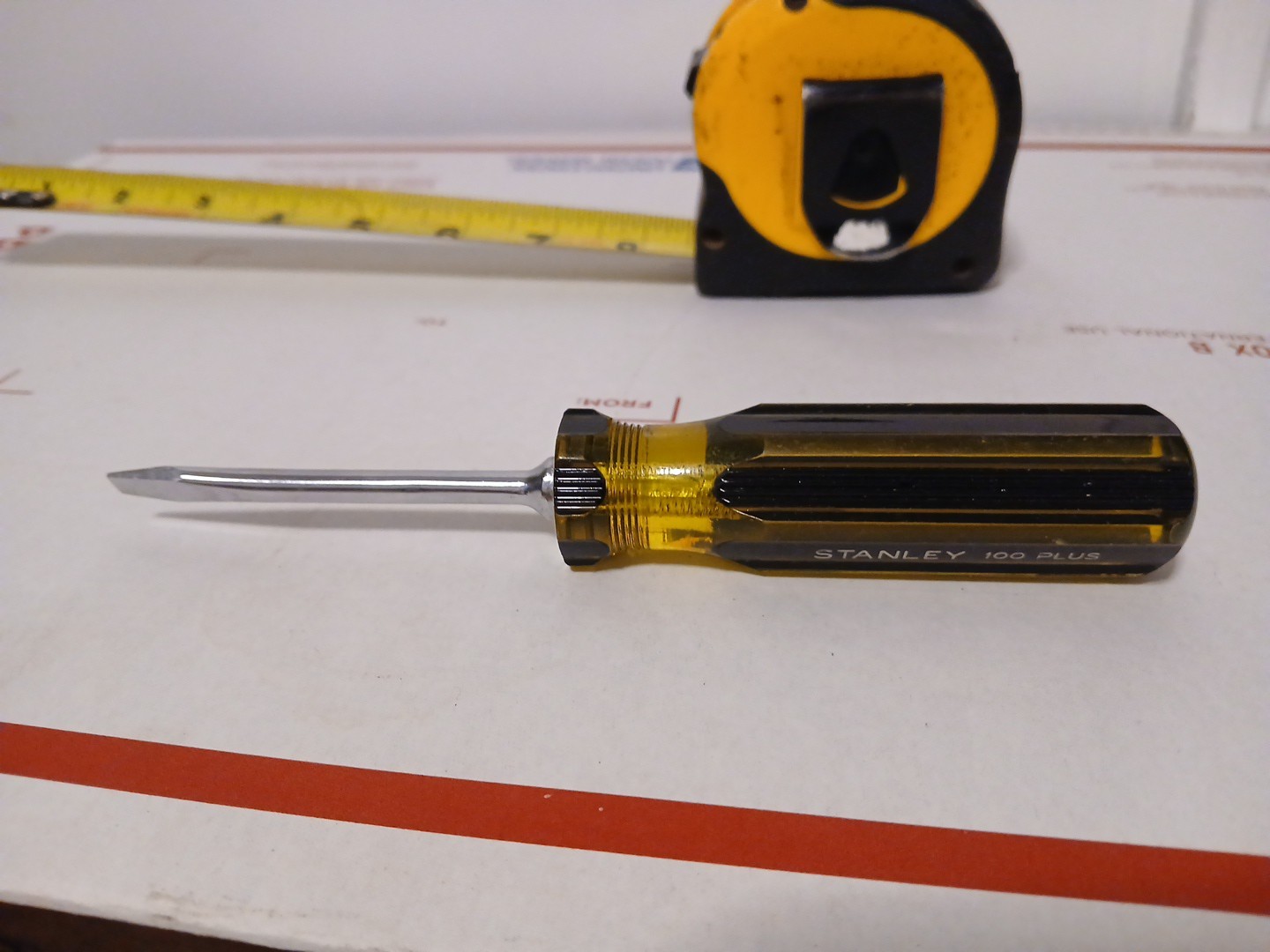 Vintage NOS Stanley 100 plus 3/16” tip x 3” screwdriver 1006-3in (66-163) USA D