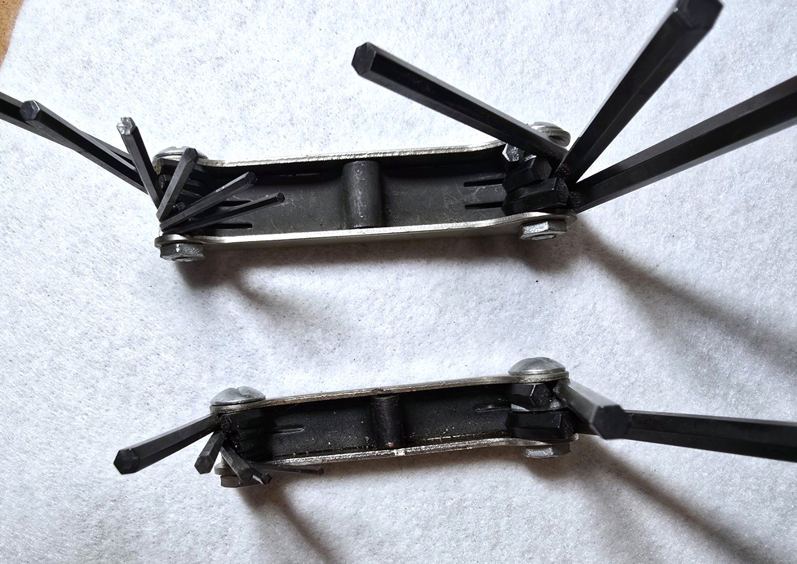 2 Vintage Eklind Tool Folding Allen Wrenches 1 Metric #M17 and 1 Standard No, 91