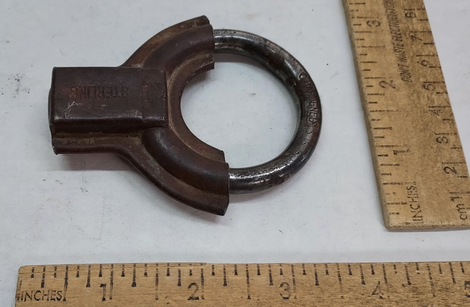STERLING – STERLING LOCK CO – vintage PADLOCK – NO KEY – listing #5681