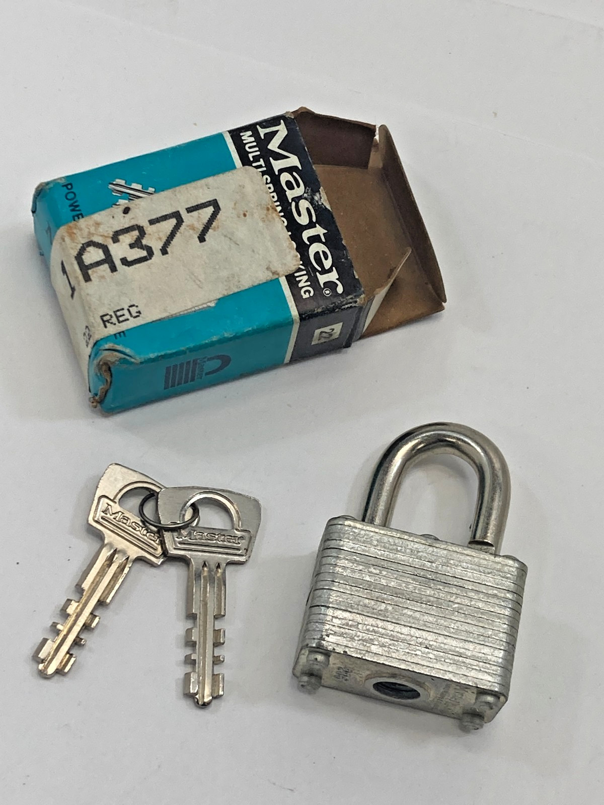 New MasterLock 22 Padlock w/ Two Keys In Original Box