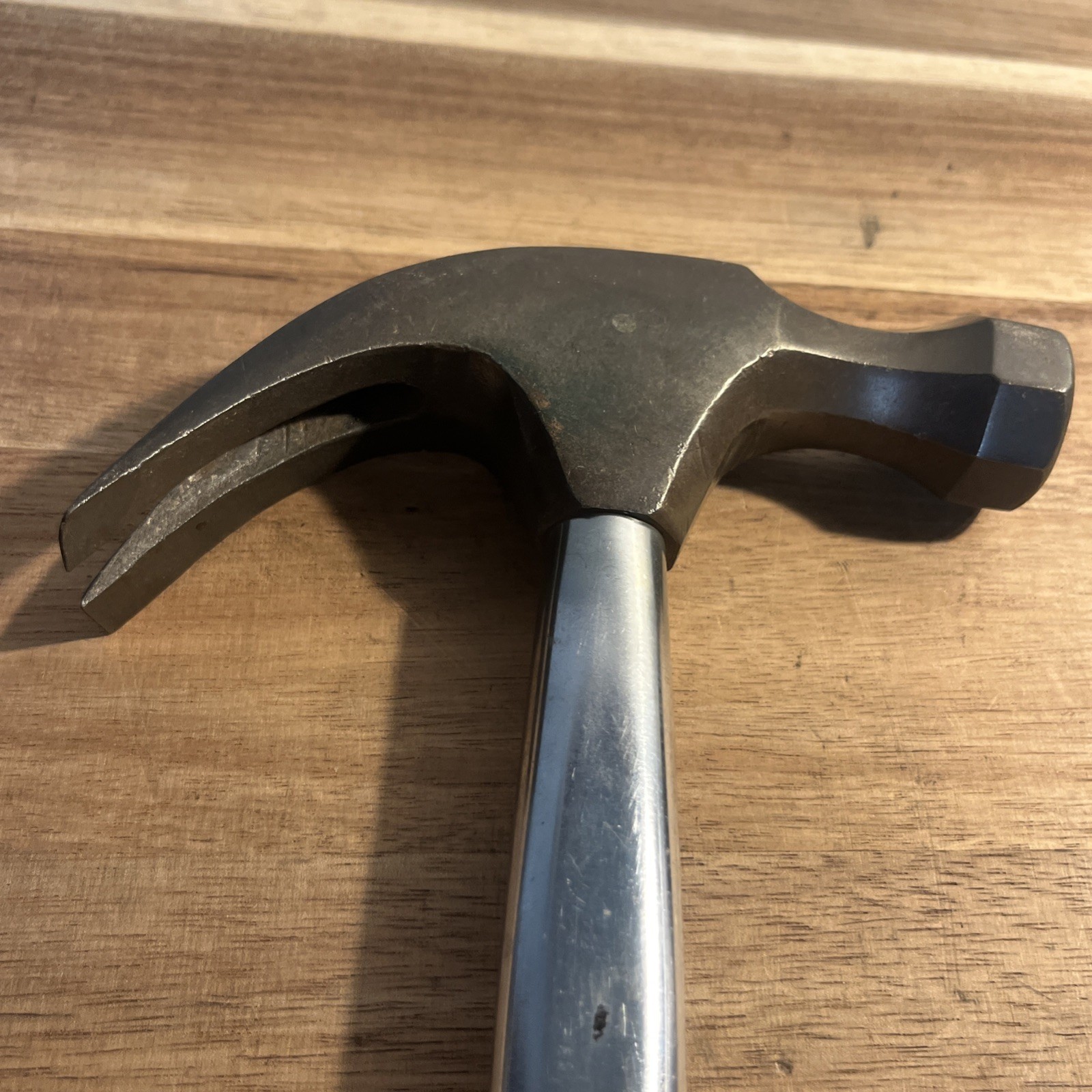 Vtg. True Temper A16 Curved Claw Hammer Pat Pending Brown Handle 13″ Long