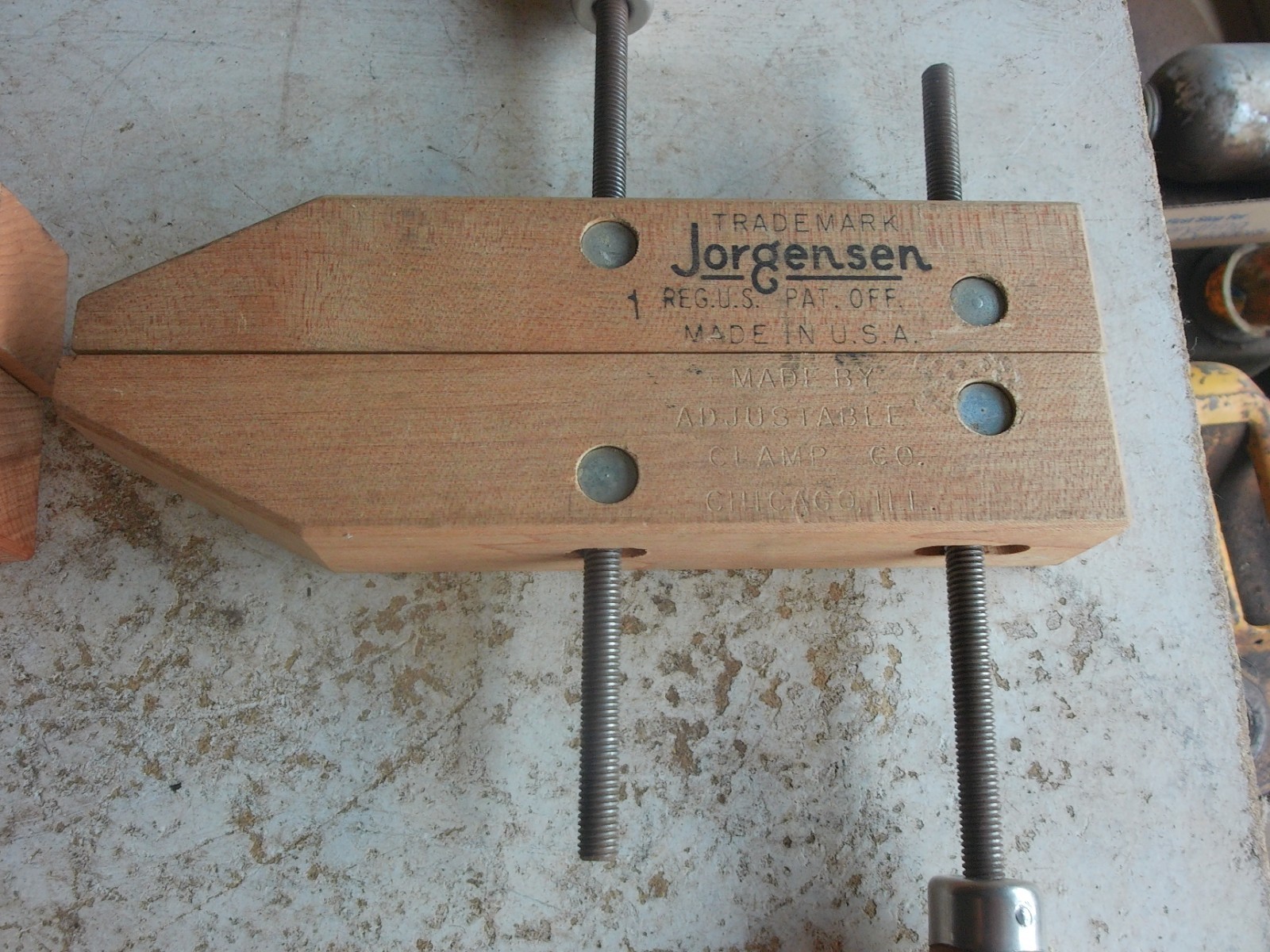 Vintage Pair of 10″ Jorgensen Wood Clamps Solid Condition! Lot 26-33-10