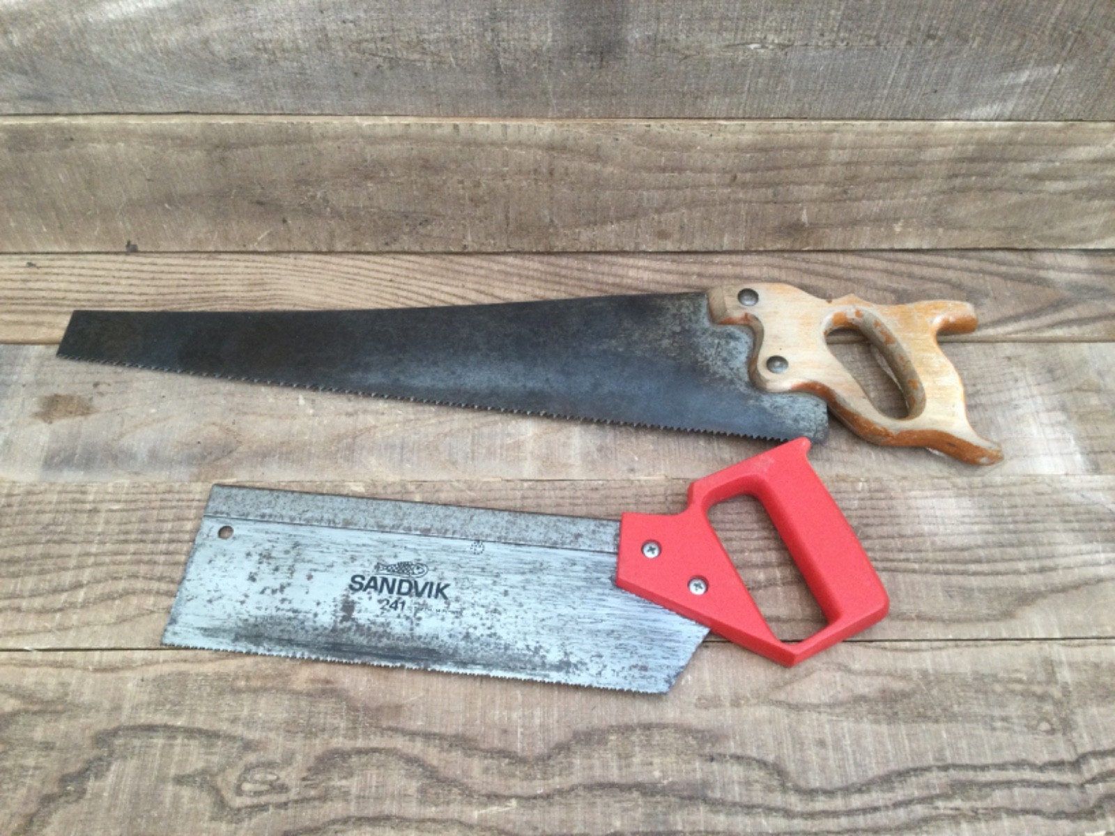 Four Vintage & Contemporary Carpentry Saws Inc Sandvik Tenon Saw & 17” Panel Saw