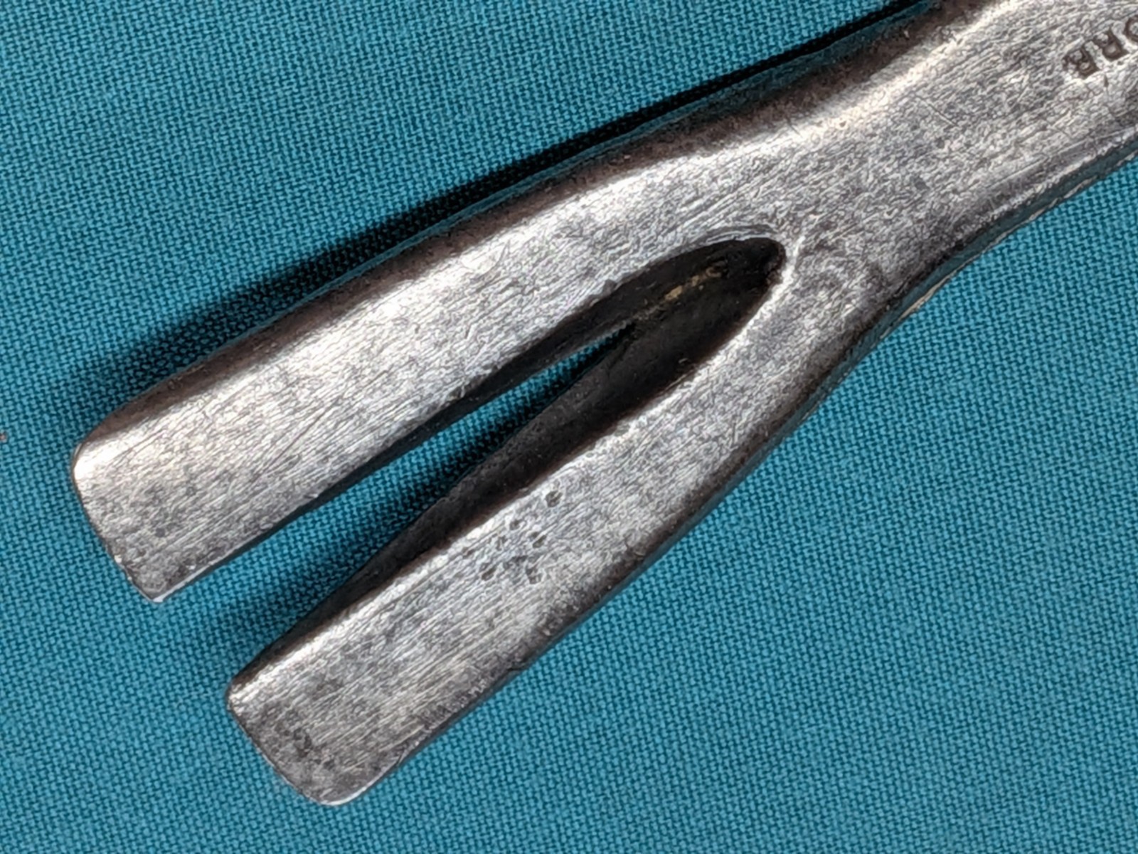 Vintage Bridgeport Hardware No. 70 “NOX-TOX” Crate Hammer Pry Bar Multi-Tool 9″