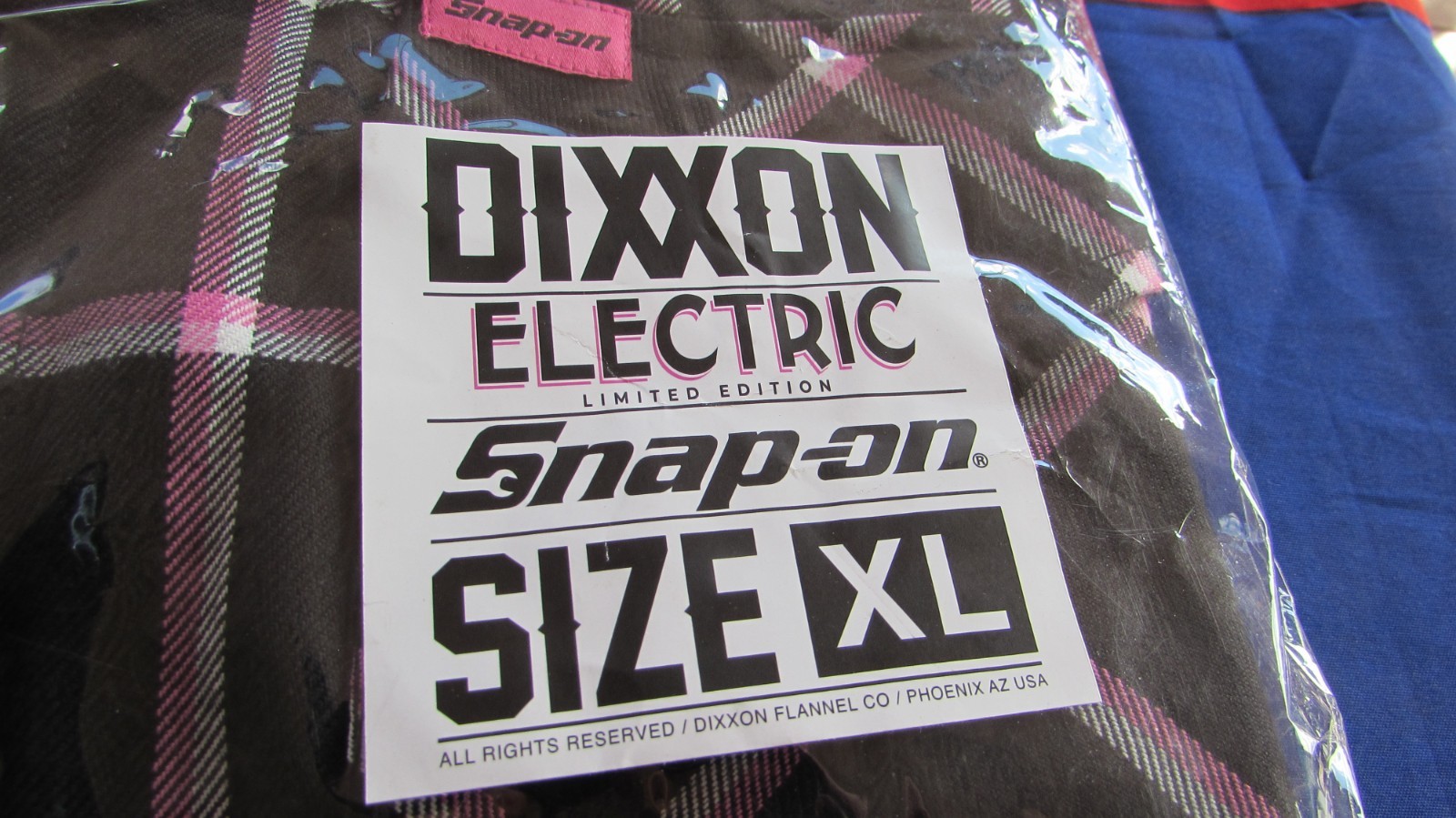 VERY COOL SNAP-ON TOOLS DIXXON FLANNEL CO. 2025 BREAST CANCER PROMO XLARGE SHIRT