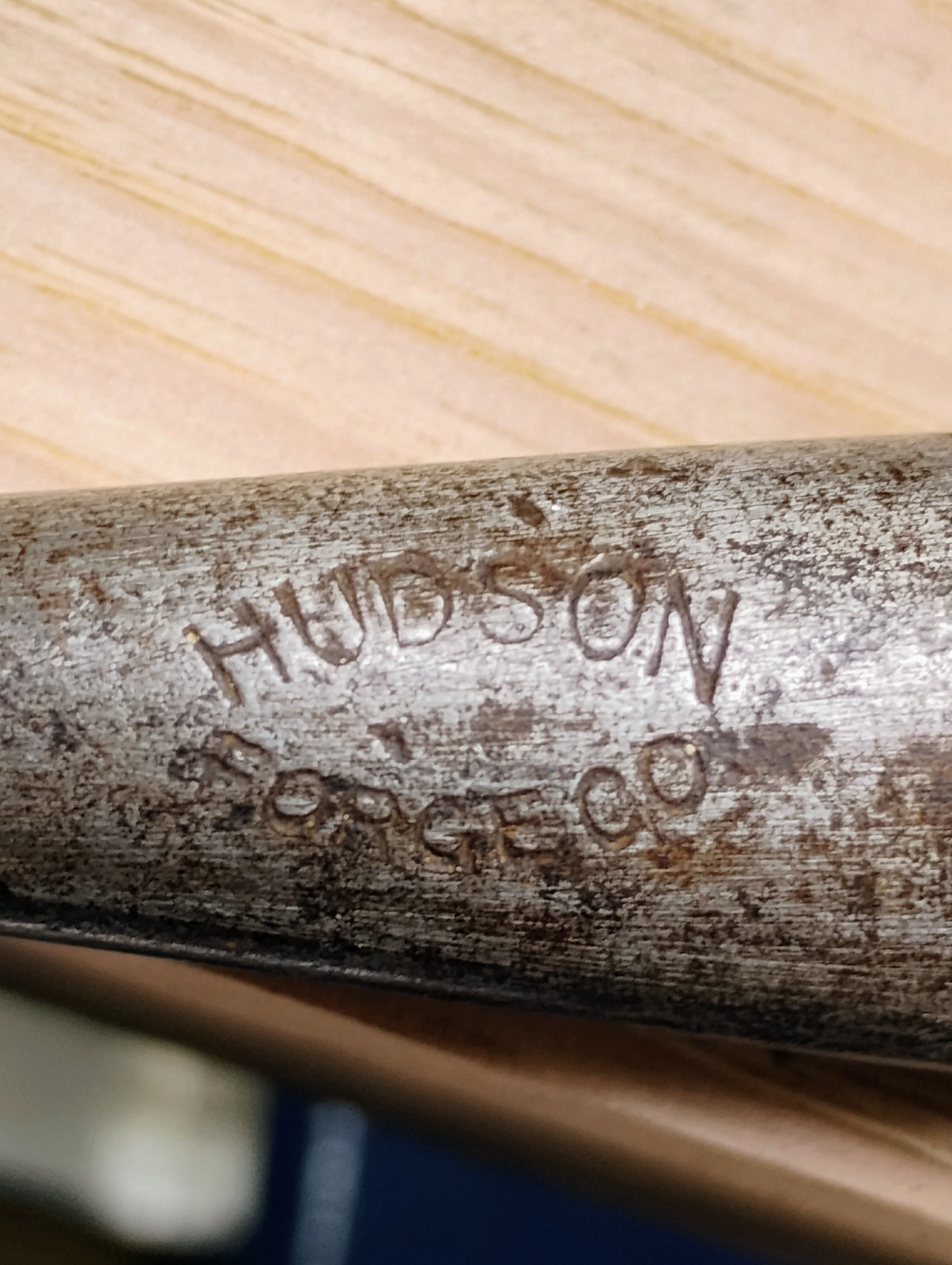 VINTAGE HUDSON FORGE 1″ WIDE WOOD CHISEL VERY NICE CONDITION MADE IN USA