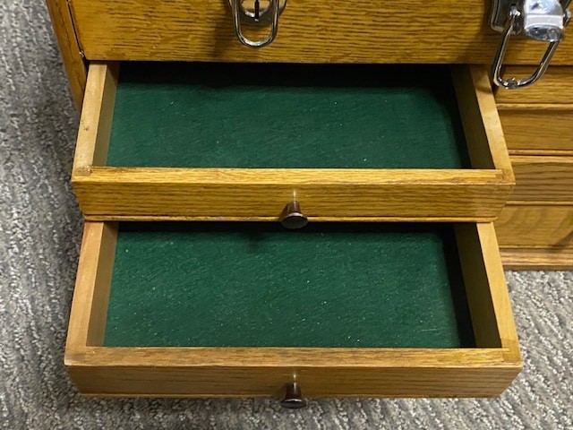 Vtg Grizzly Solid Red Oak 6 Drawer Felt Lined Machinist Tool Box 18″x 13″x 11″