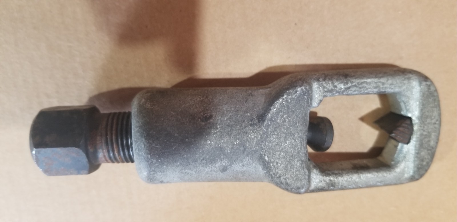 Husky nut splitter 47100