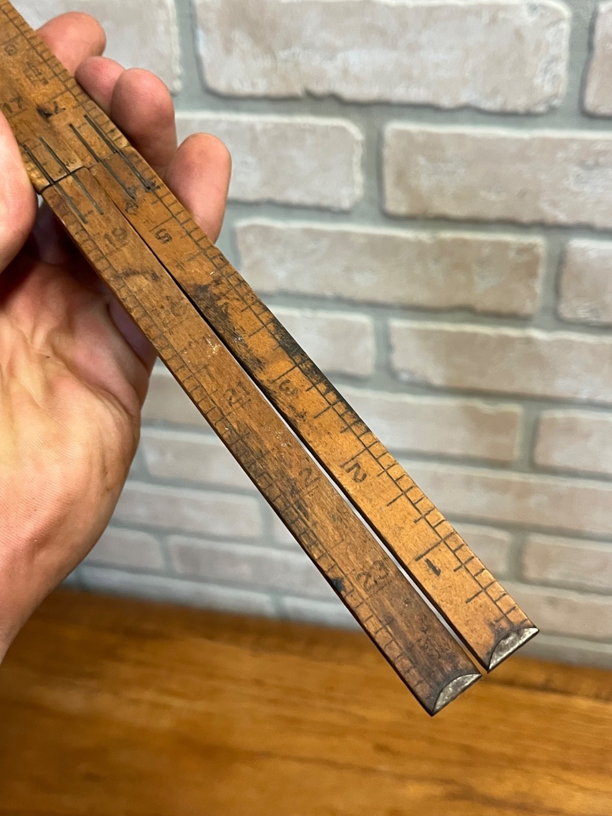 Vintage STANLEY Rule & Level Co. Boxwood & Brass Folding Ruler No. 68. (24″)