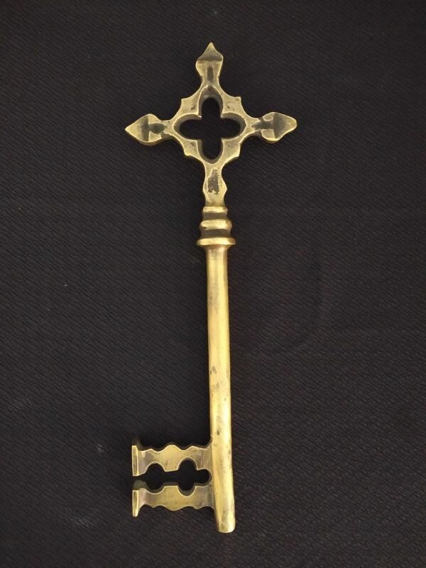 Key Big Large Antique Vintage Style old Brass Skeleton Key Home Office Decor