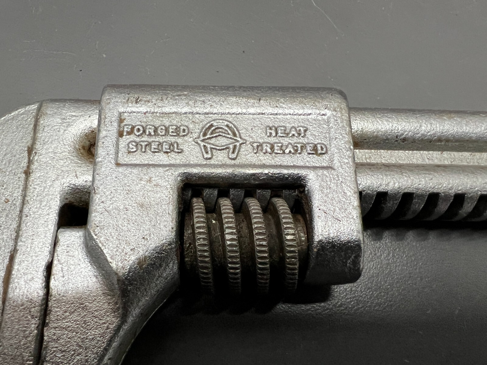 (U) VINTAGE DIAMOND HORSESHOE C-711 10.5″ SMOOTH JAW MONKEY WRENCH – CLEAN! USA