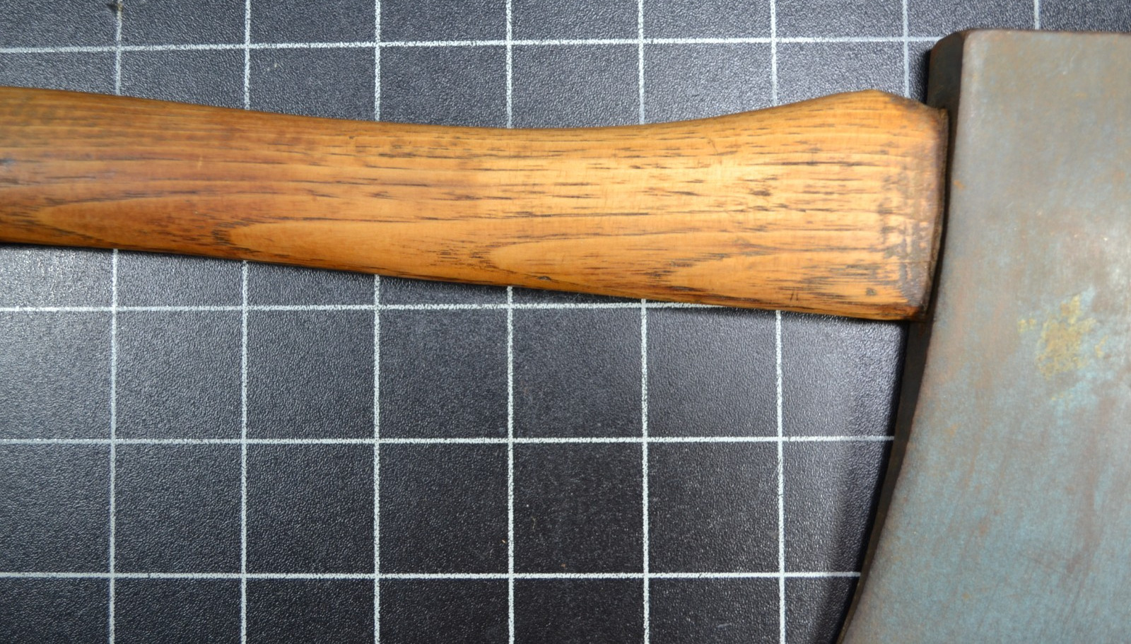 POWRKRAFT – 2 1/4# – SINGLE BIT AXE – MONTGOMERY WARD BRAND – ALL ORIGINAL