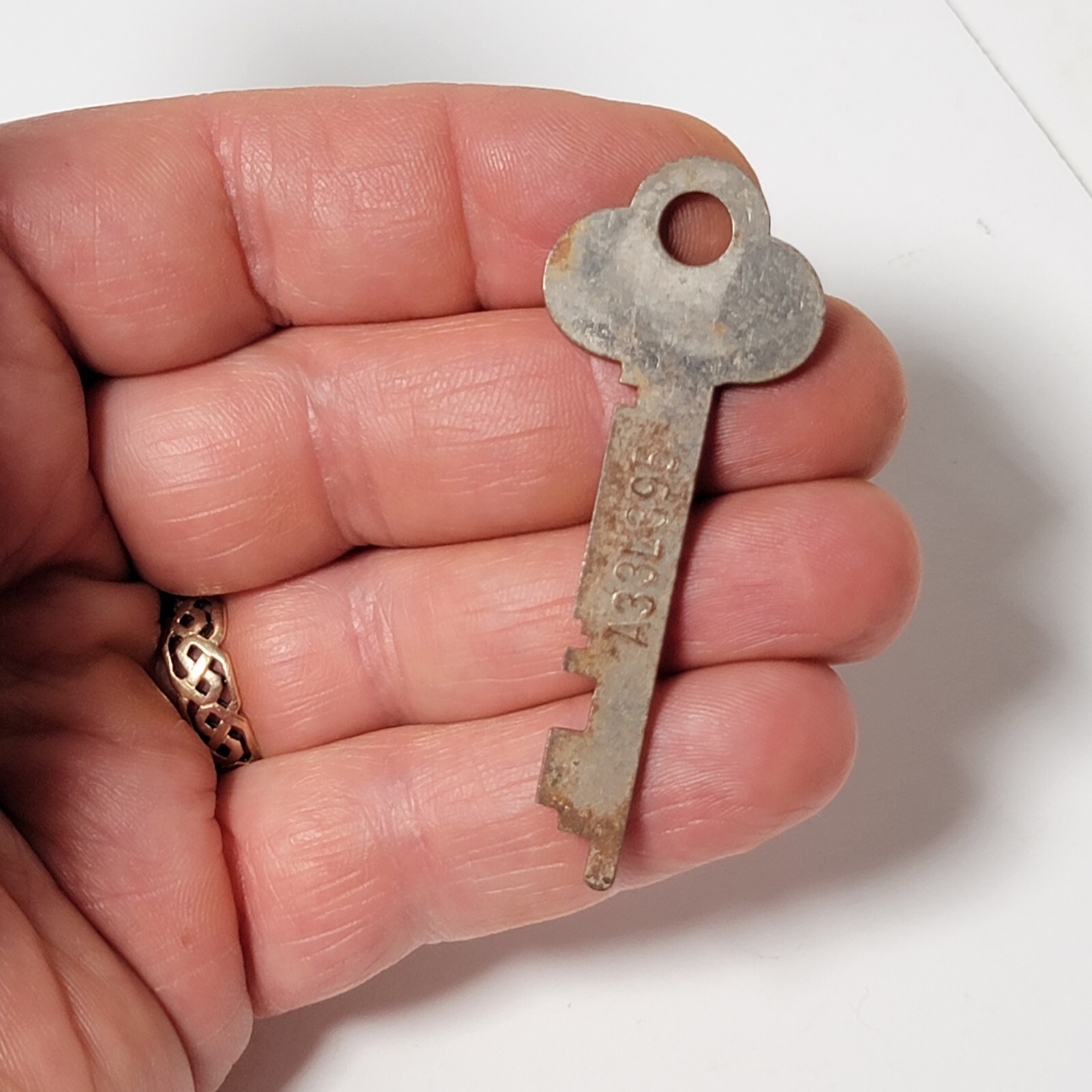 Vtg Eagle Lock Co Terryville USA Flat Skeleton Key Approx 2.5″ Marked No A33L395