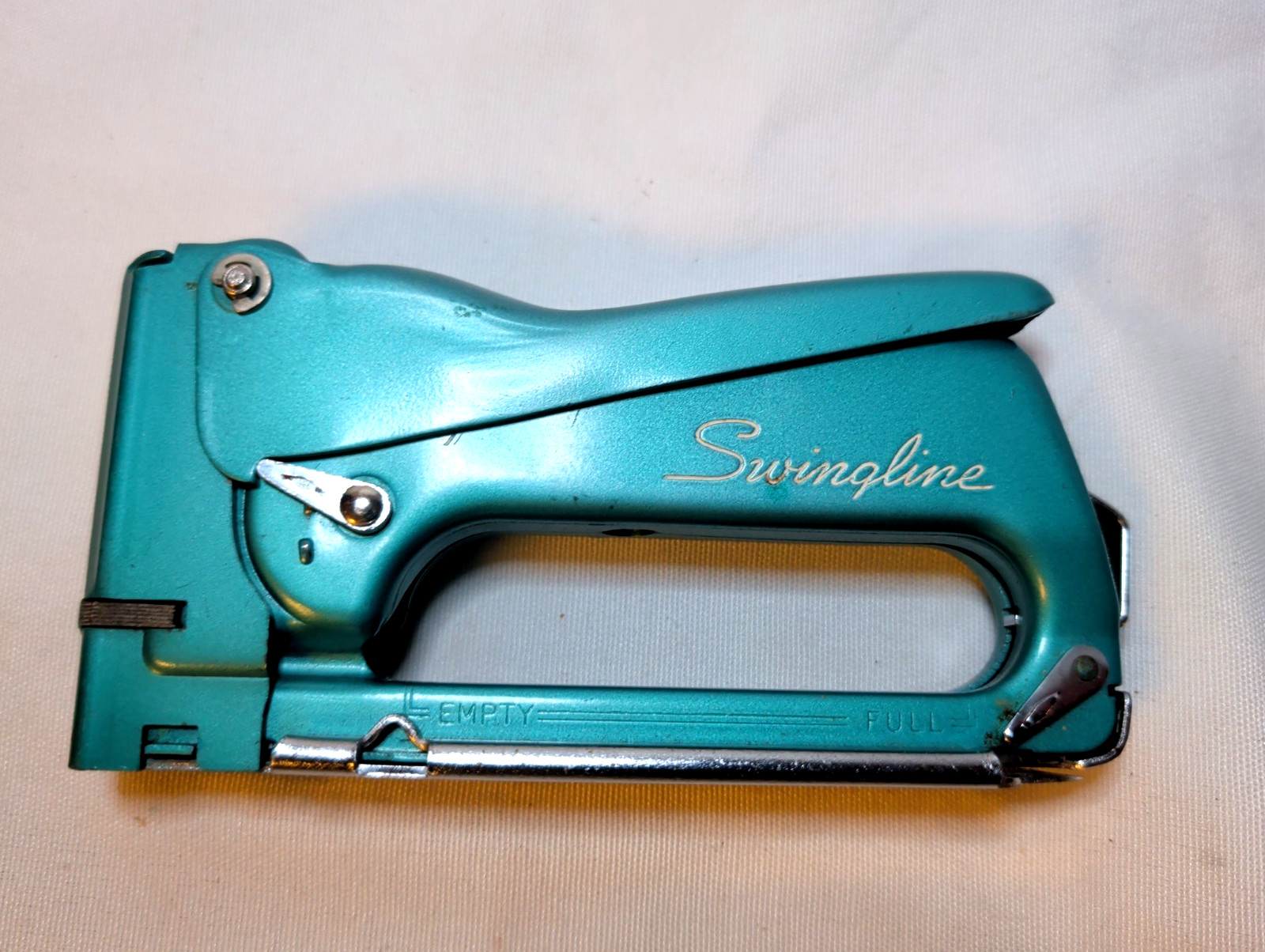1960’s SWINGLINE 101 TEAL Staple Gun High Compression/built In Staple Extractor