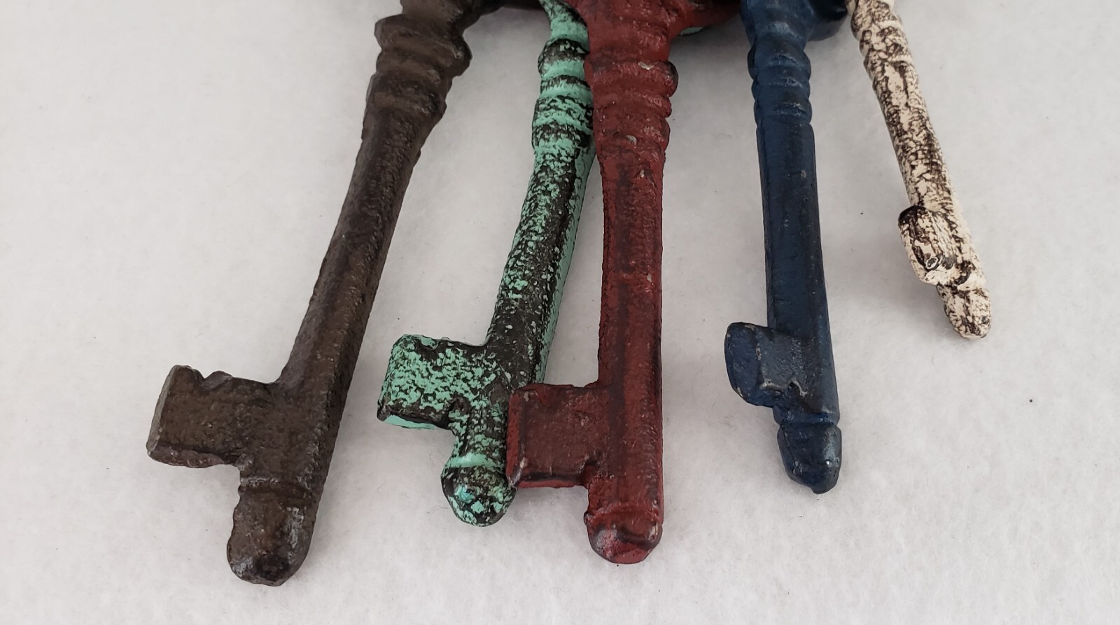 5 Metal Hanging Decorative Keys Victorian Skeleton Church Style Shabby Chic