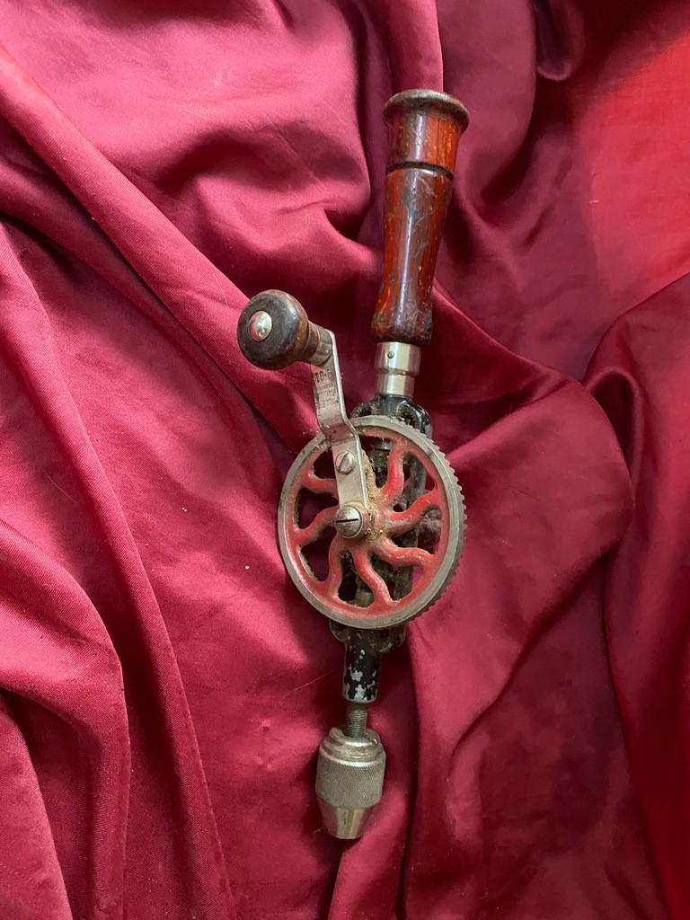 Vintage Millers Falls Co Model No #2-01 Wood Handle Drill Crank Egg Beater