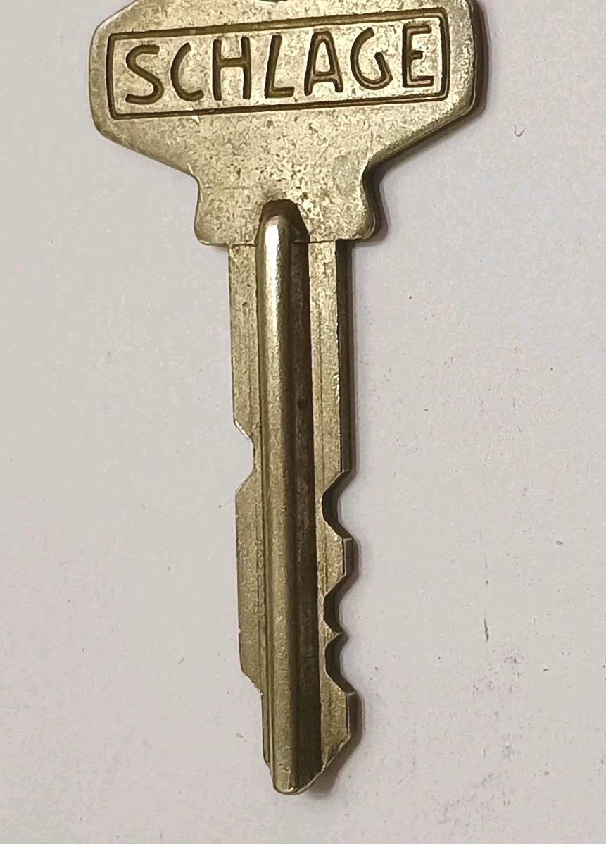 Vintage Schlage # 261370 Old Original Antique House Key Approx. 2-1/4″ Long USA.