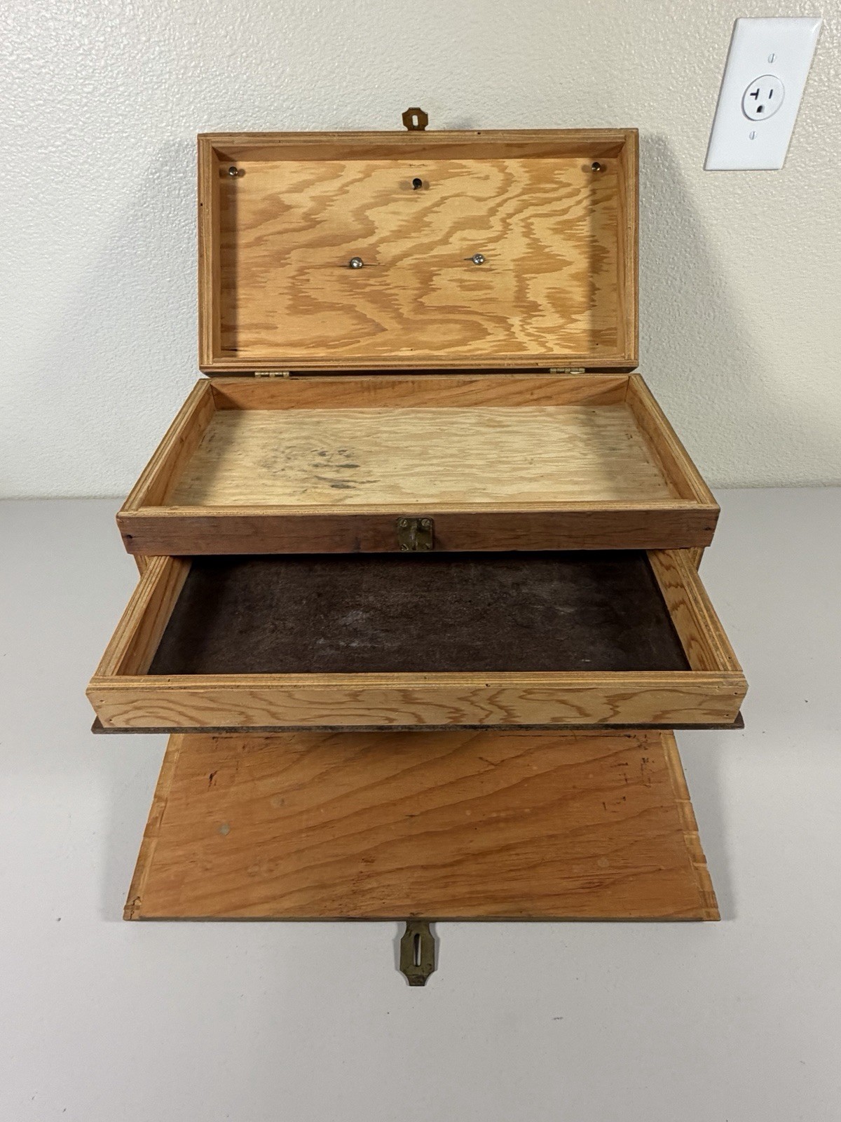 VINTAGE WOODEN WOOD TOOL BOX CHEST w/ HADNLE – HOMEMADE