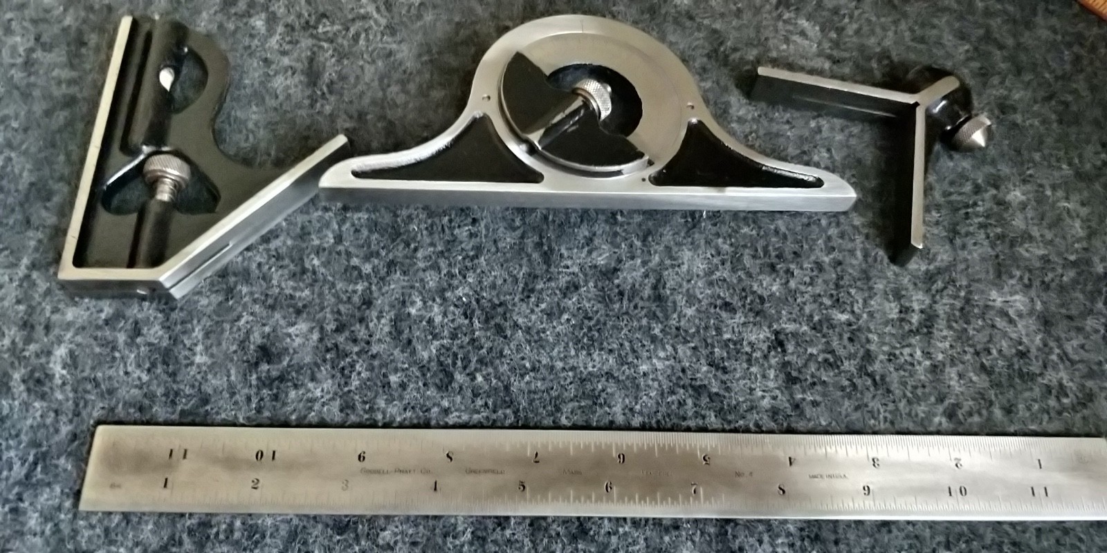 Vintage Goodell Pratt Combination Square 12″ Head, Protractor, center head