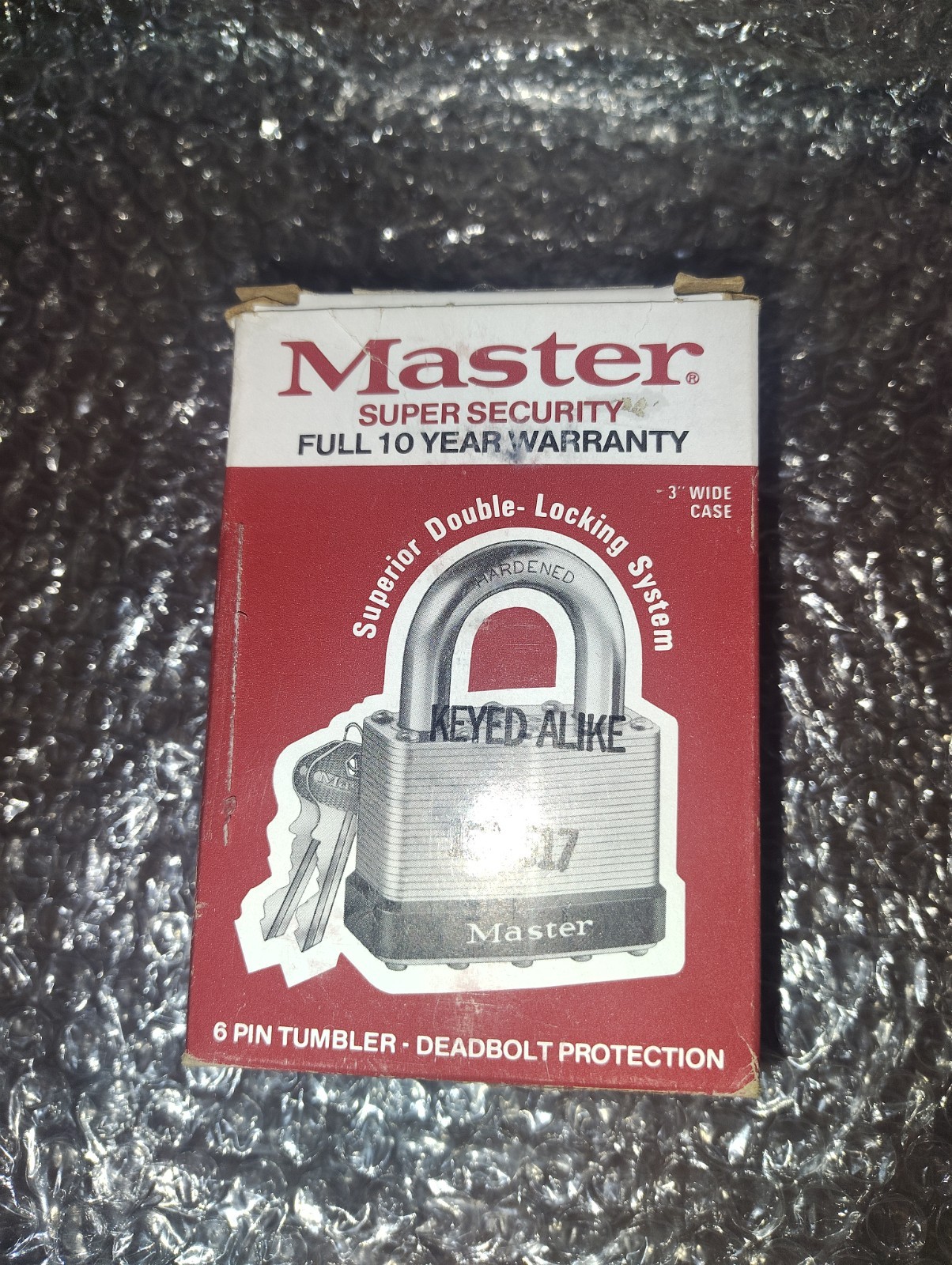 MASTER LOCK #19 Vintage Master lock and Co. No 19 Super Security. Blue bumper
