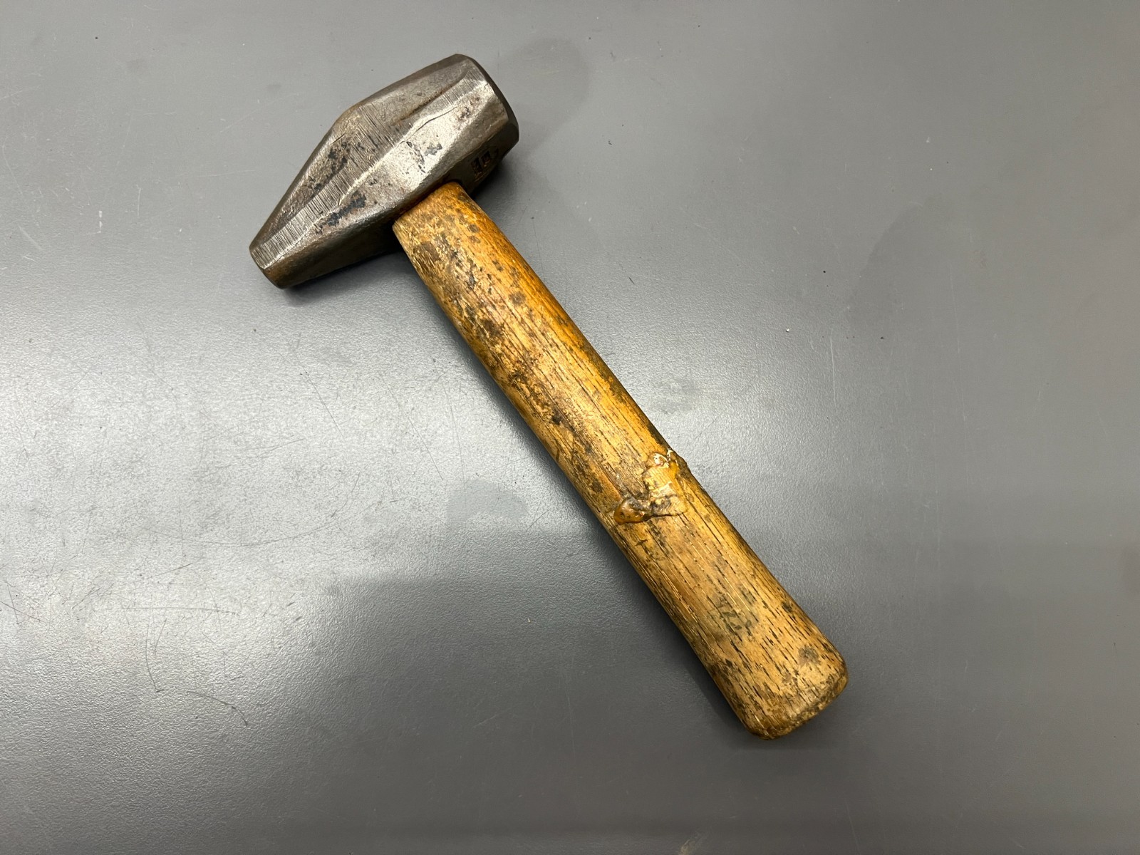 (H1) VINTAGE BELL SYSTEM LINESMAN TAPERED PEEN BLACKSMITH HAMMER – VGC – USA