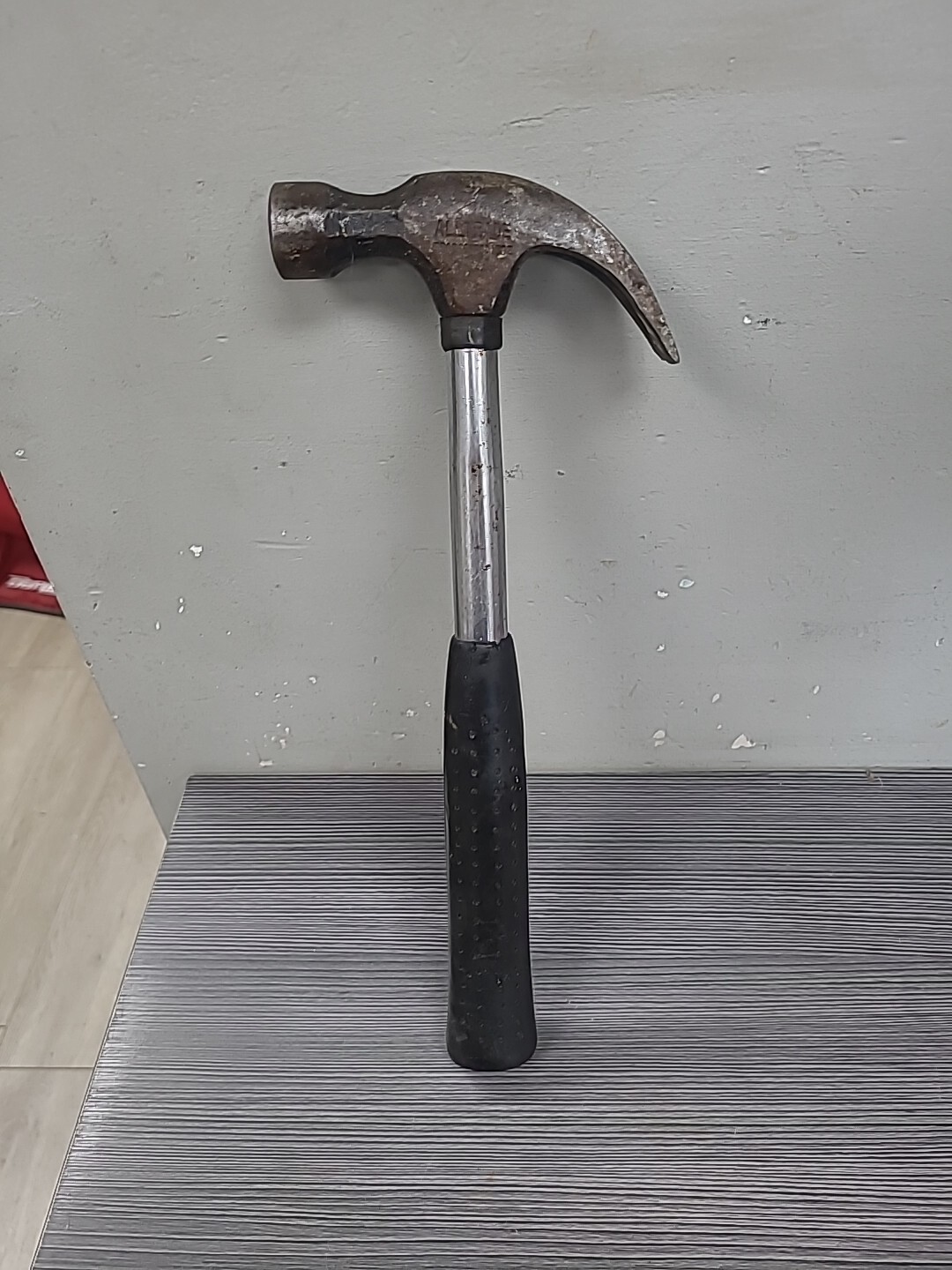 Vintage ALLTRADE rubber metal claw Hammer 20 oz. Orig Handle 12 1/2 inches