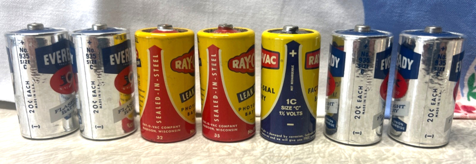 Lot of 7 – Vintage Ray-O-Vac & Everyday Battery, Size C