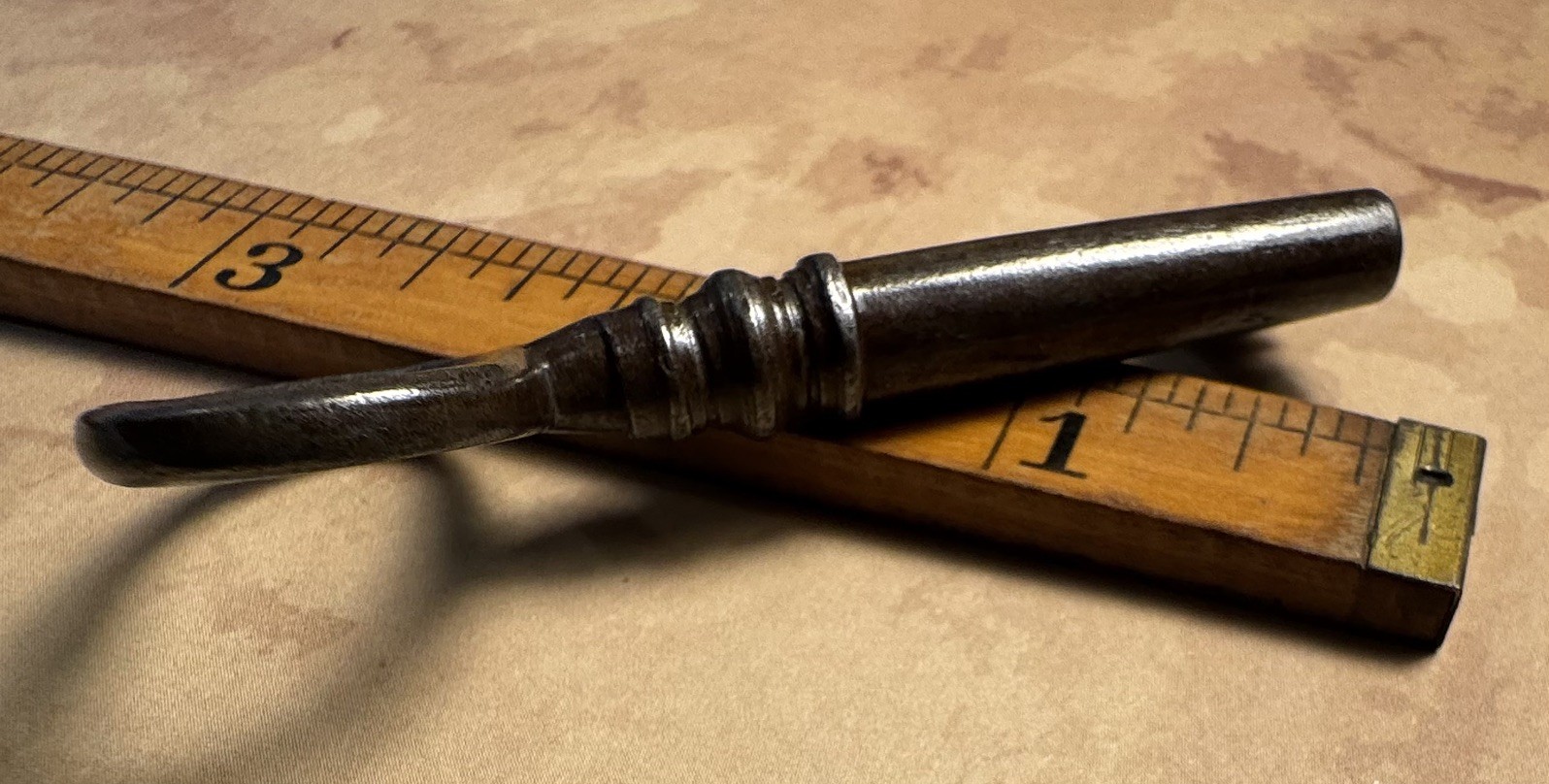 🌿 🗝️ Antique Skeleton Key Hollow Barrel Unique Bit Vintage Authentic Key.