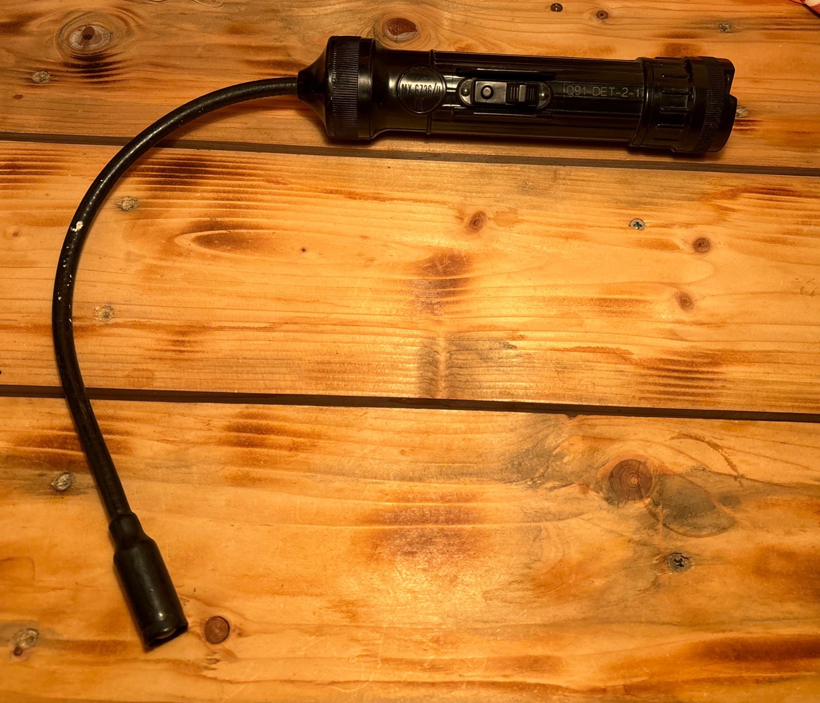 Fulton MX-6736/U Vtg. US Military Navy Flexible Flashlight Works Good