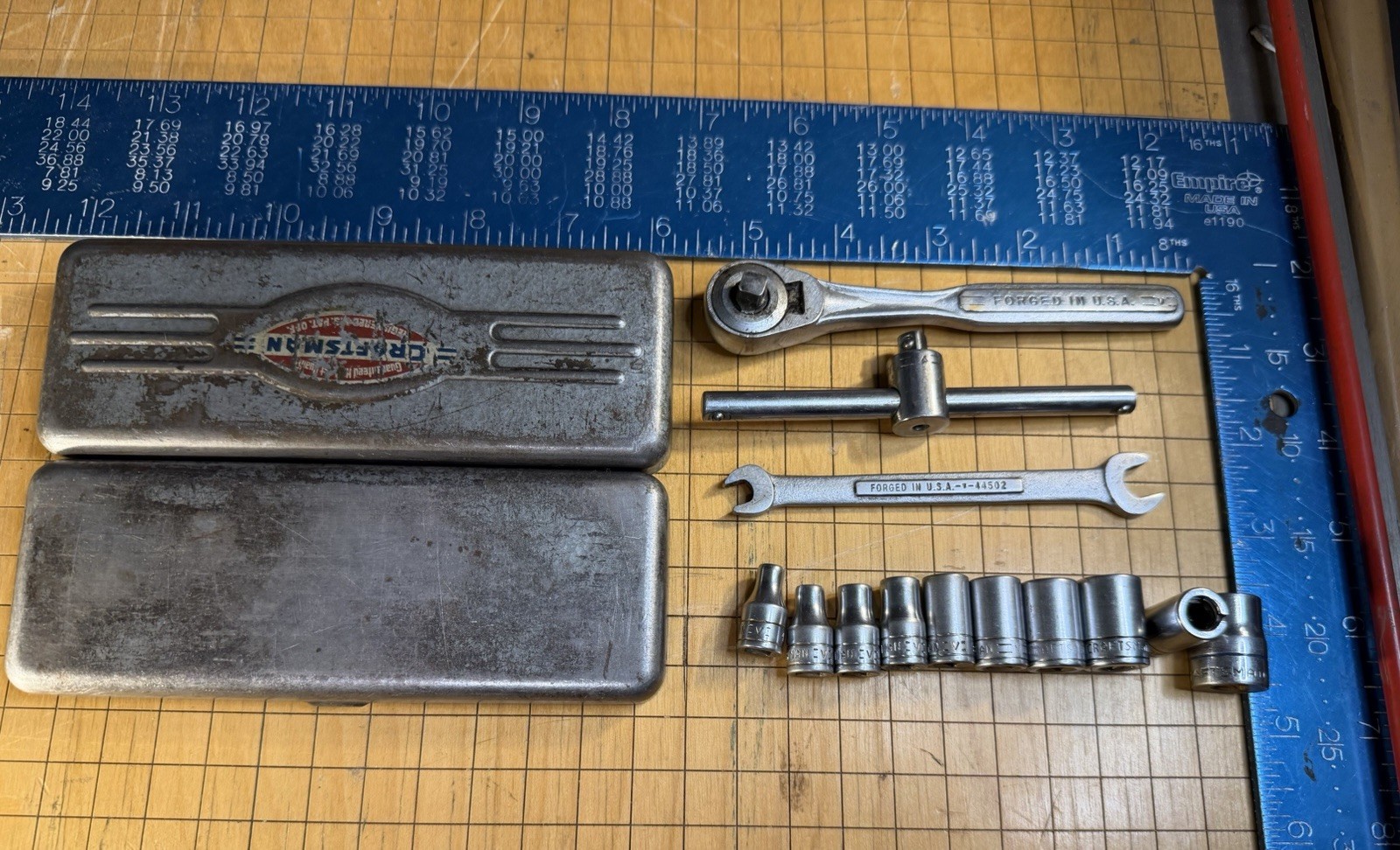 Vintage Craftsman =V= 1/4″ Drive Socket Set Butterfly Ratchet Raised Panel Box