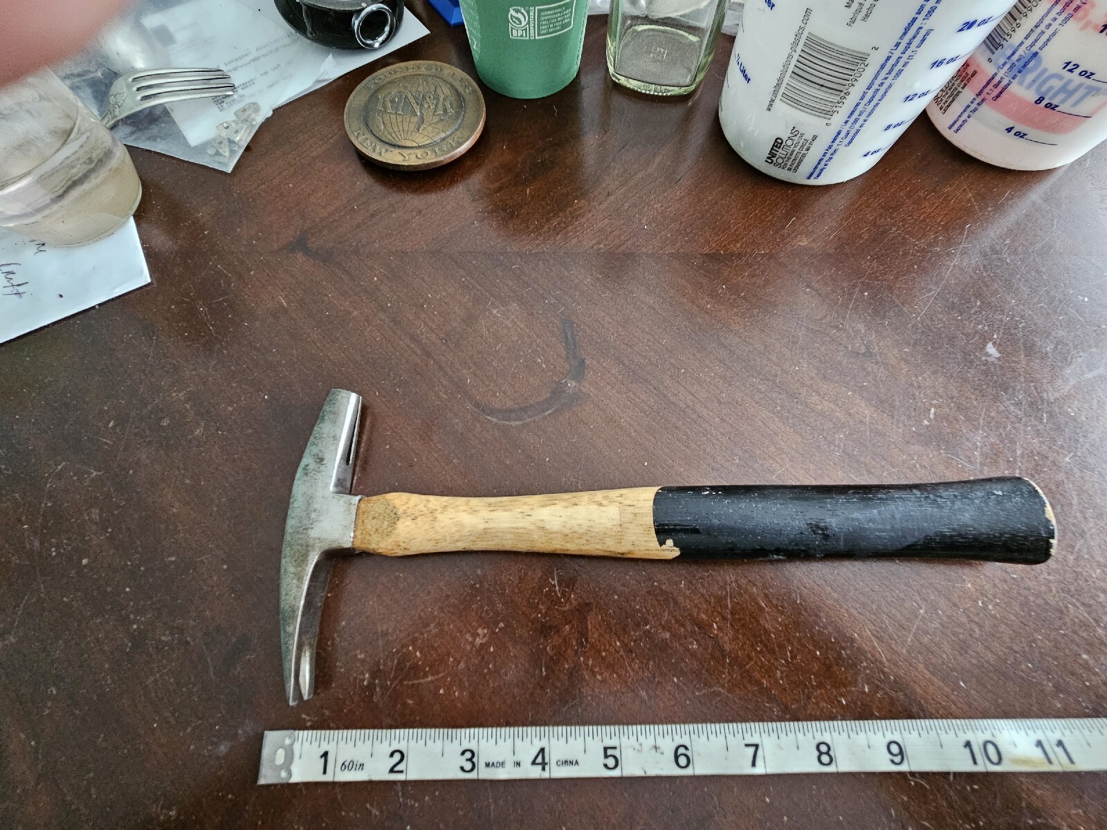 VINTAGE VAUGHAN UPHOLSTERS HAMMER LEATHERWORKERS MAGNETIC TIP TACK HAMMER NICE!