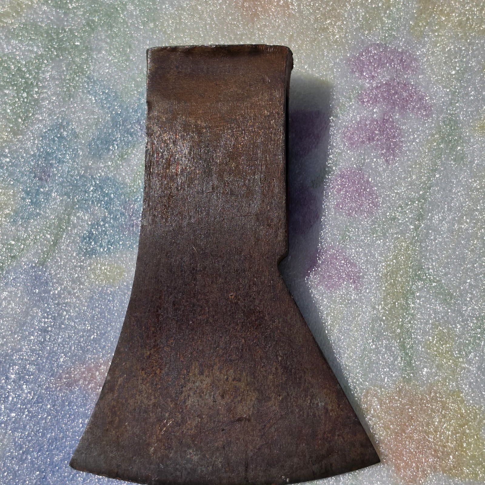 VINTAGE SANDVIK?? SINGLE BIT AXE HEAD Stamped 1000, Red Paint. 2 Lbs 3 Oz.