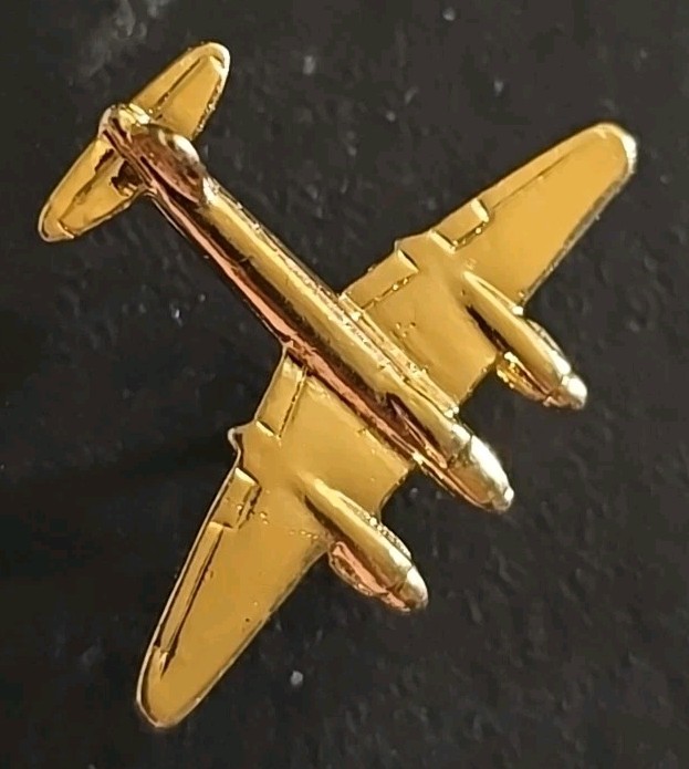 Vintage Gold-Tone De Havilland DH.98 Mosquito Aircraft Lapel or Tie Pin (1A5)