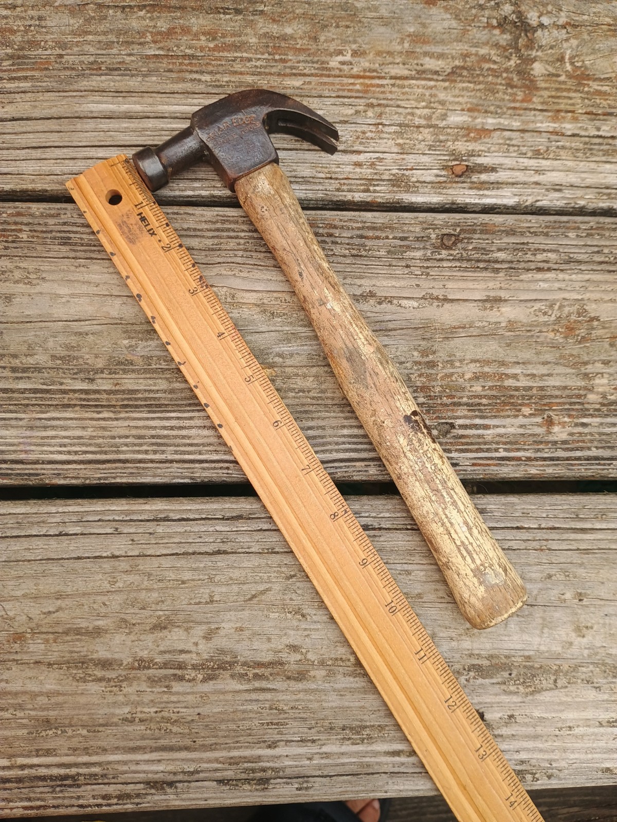 Vintage Briar Edge Service Tools 8oz Claw Hammer Wood Handle