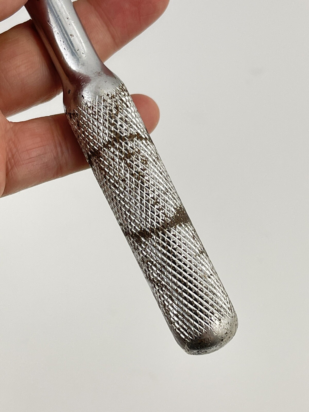 Westline Ratchet 3/8″ Drive Vintage Reversible 7-1/2″ Long Knurled Handle