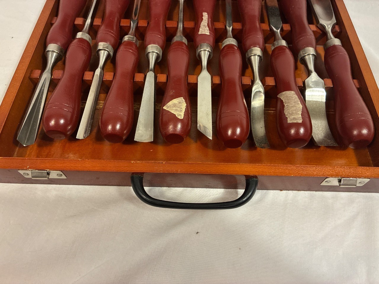 Grizzly Industrial 12-Piece Wood Carving Chisel and Gouge Set (Model: H7923)
