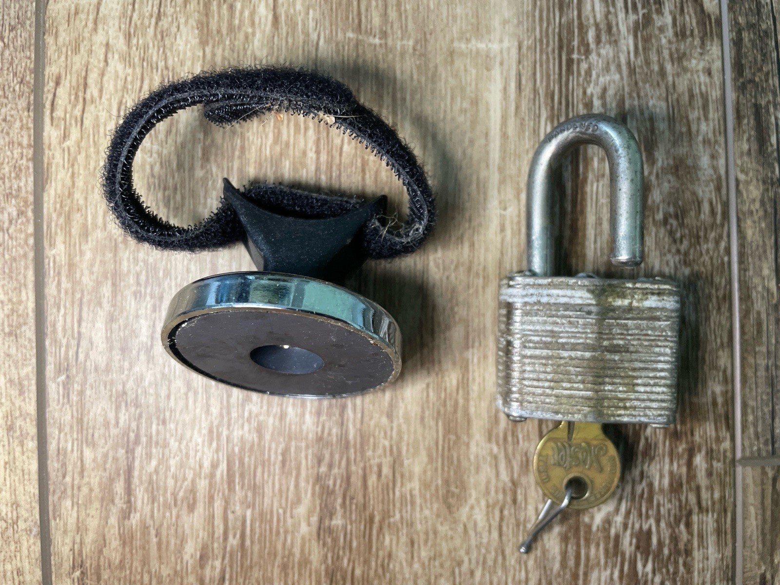 1970s Master Lock 0925 w/ Key + Magnet Mount w/ Hook & Loop Strap