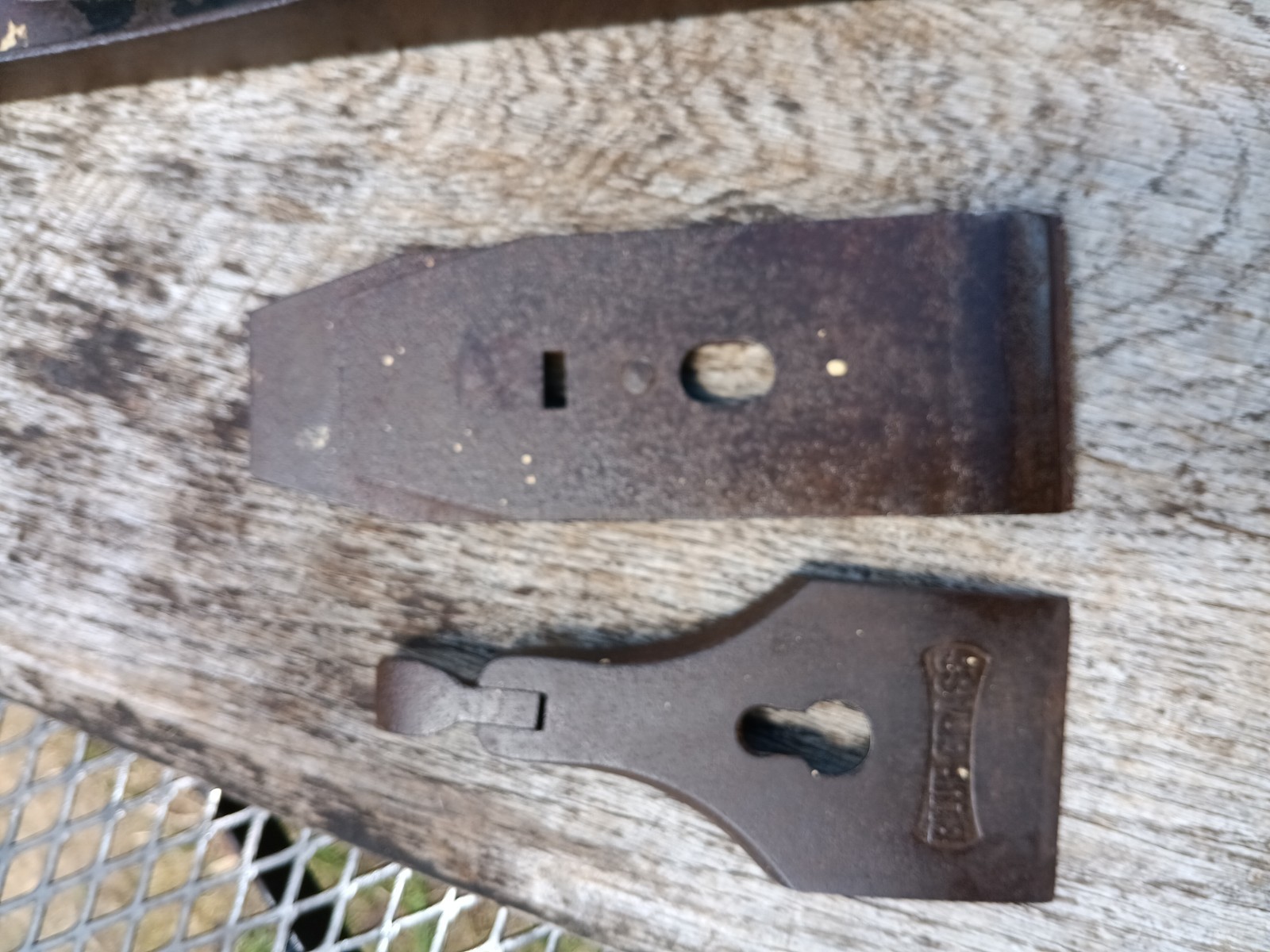 Vintage Bluegrass No. 7 Wood Plane Corrugated Base 22″