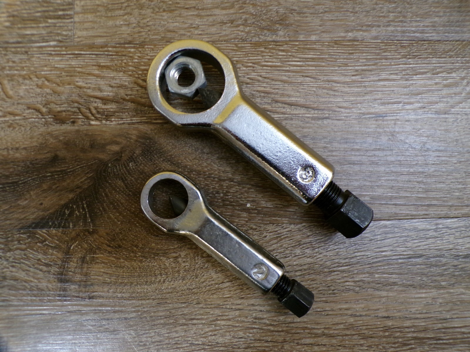 2pcs Nut Splitter Nut Cutter Remover #2 & 3