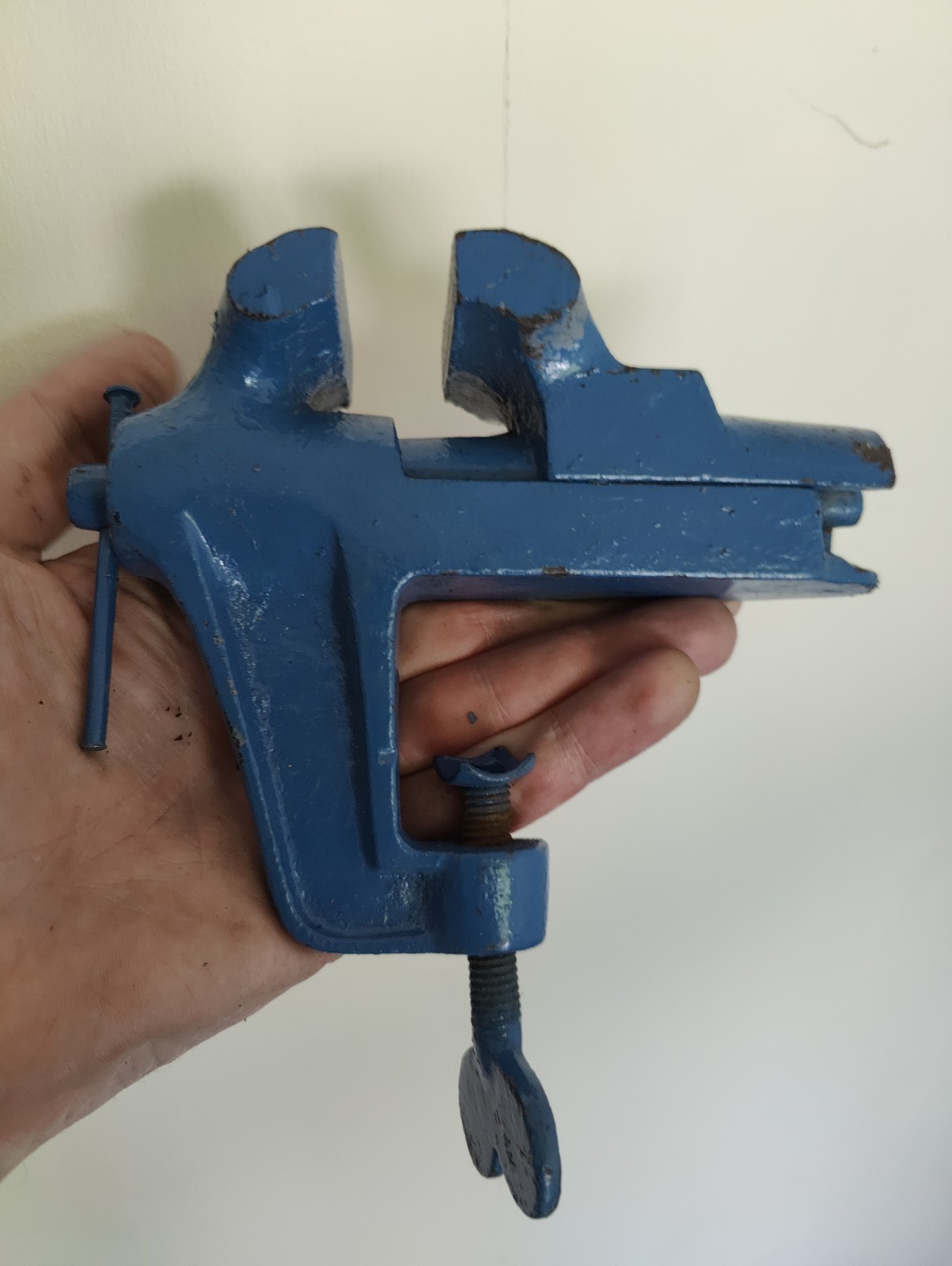 Small Jewellers Hobbies Bench Vice Vise Old Tool 2 1/8″ Wide Jaws 1 3/8″ 1.4kg