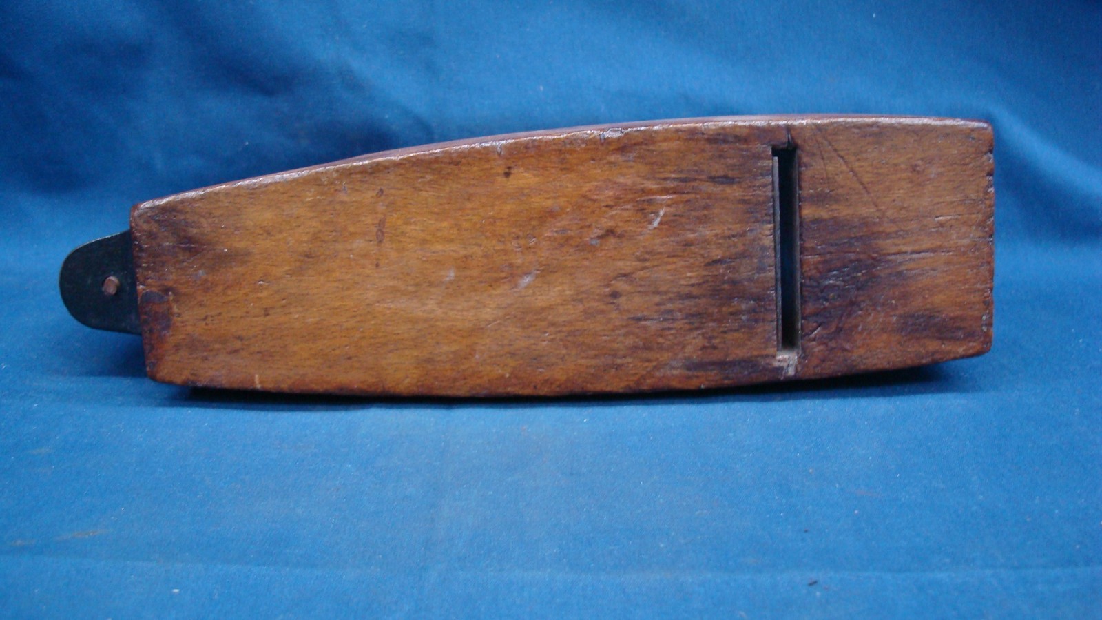 Vintage Winchester Trade Mark Wood Bottom Plane with Handle No. 3041 2″ Cutter