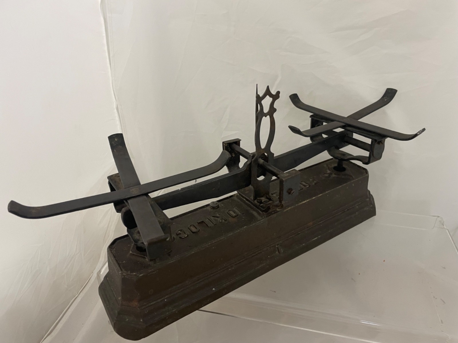 Antique Vintage French Force Scales 10 Kilo. Cast Iron and Brass.