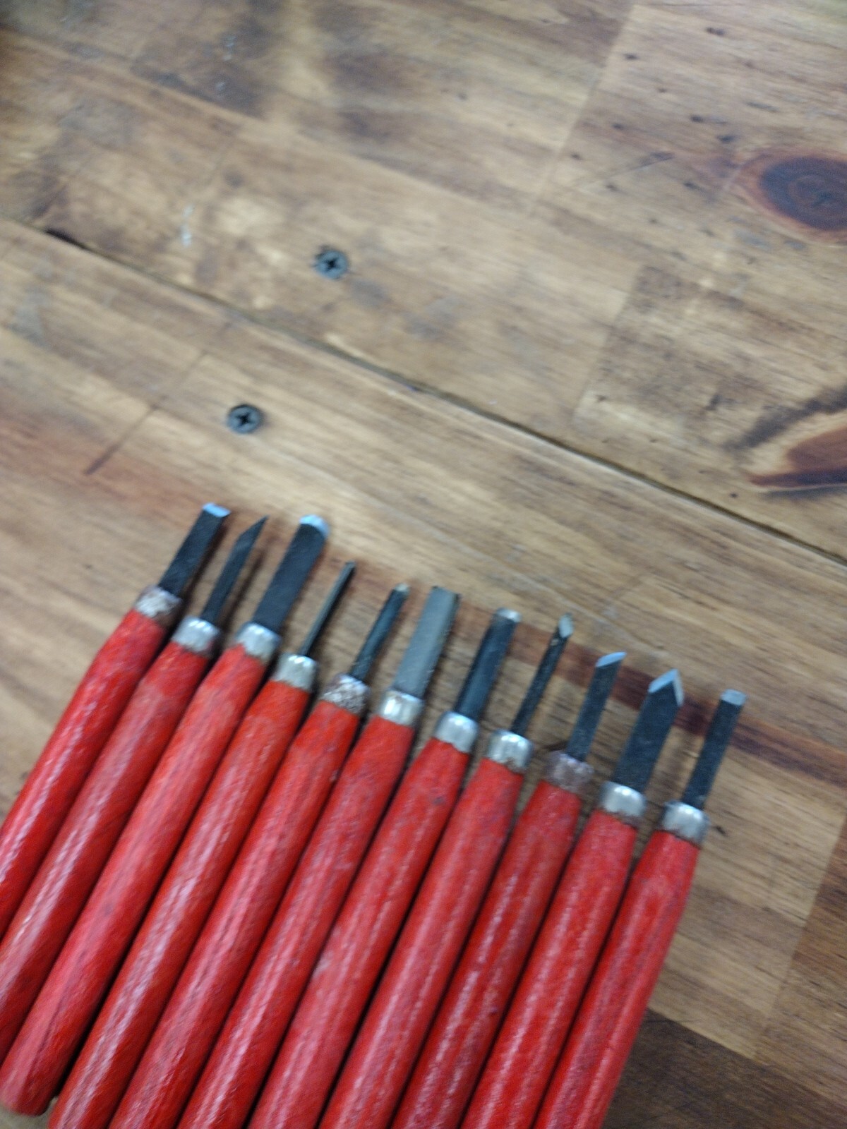 Set Of 11 Wood Carving Chisels Tools Red Wooden Handles 6 1/4″ Long