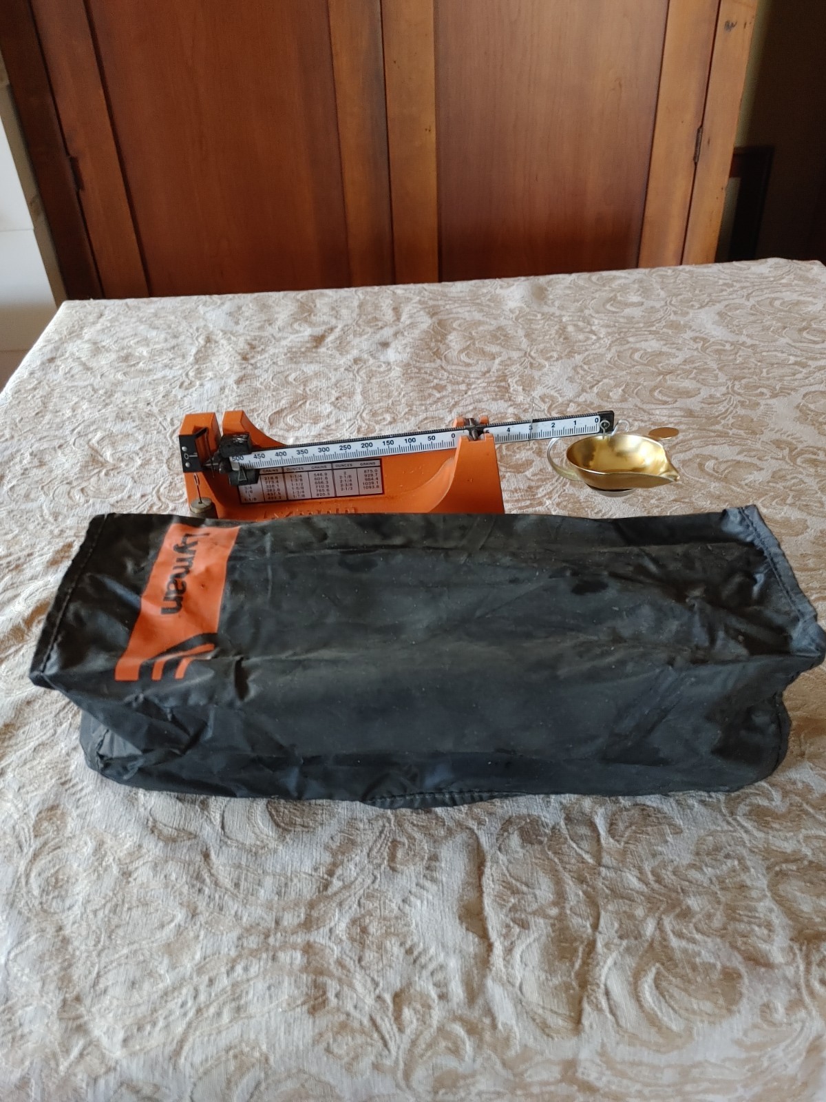 Vintage 1 owner orig Lyman 1000 Precision Reloading Scale Gun Powder with cover