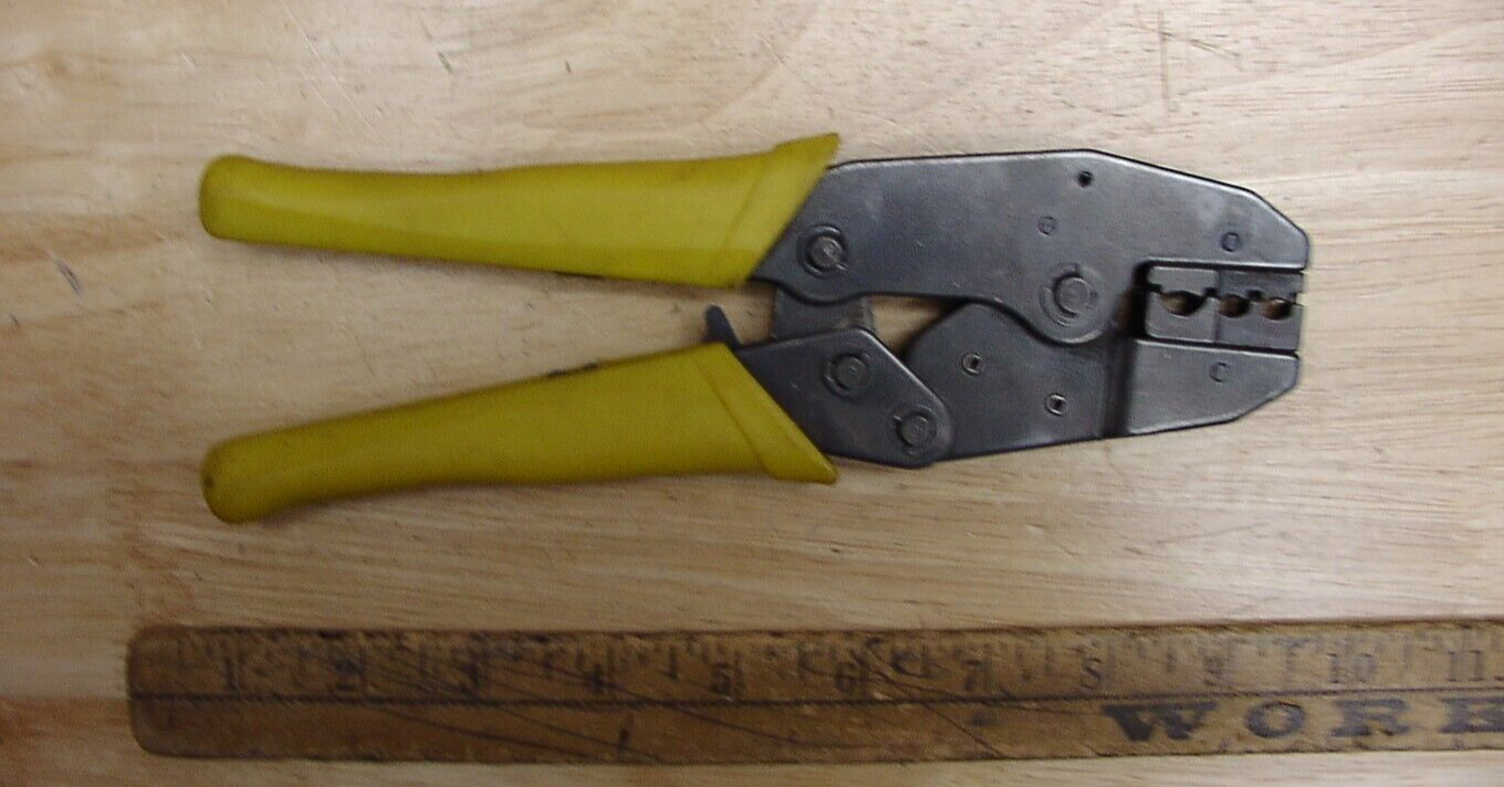 Vntg Unbranded 8-1/2″ Ratcheting Crimping Tool For Red,Blue,Yellow,1lb.0.8oz,EXC
