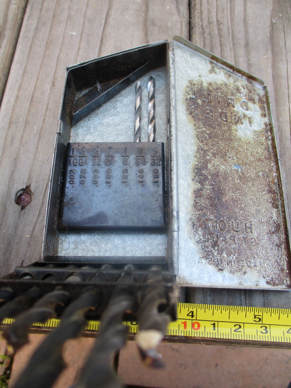 Vintage Huot Drill Index No.13 Set 8 drill bits (Patent 1,930,617) Made in USA.