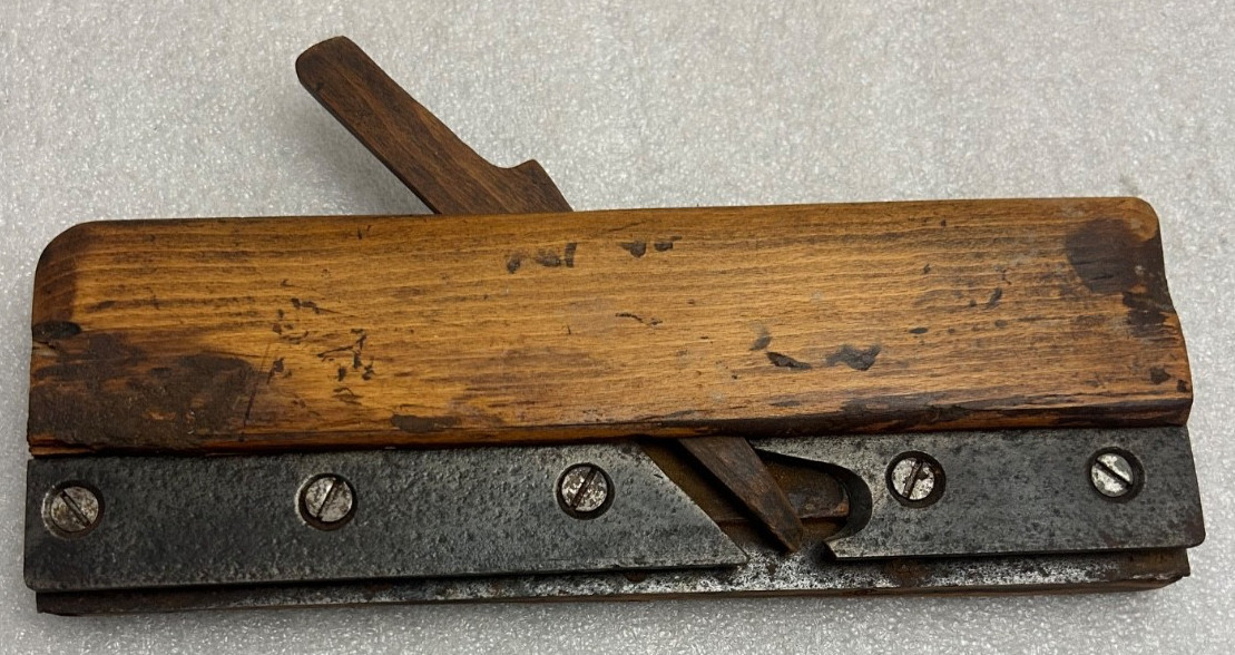 Antique Tongue & Groove 1/4″ Molding Plane Tool 9.5”X3.5” No Blade Insert