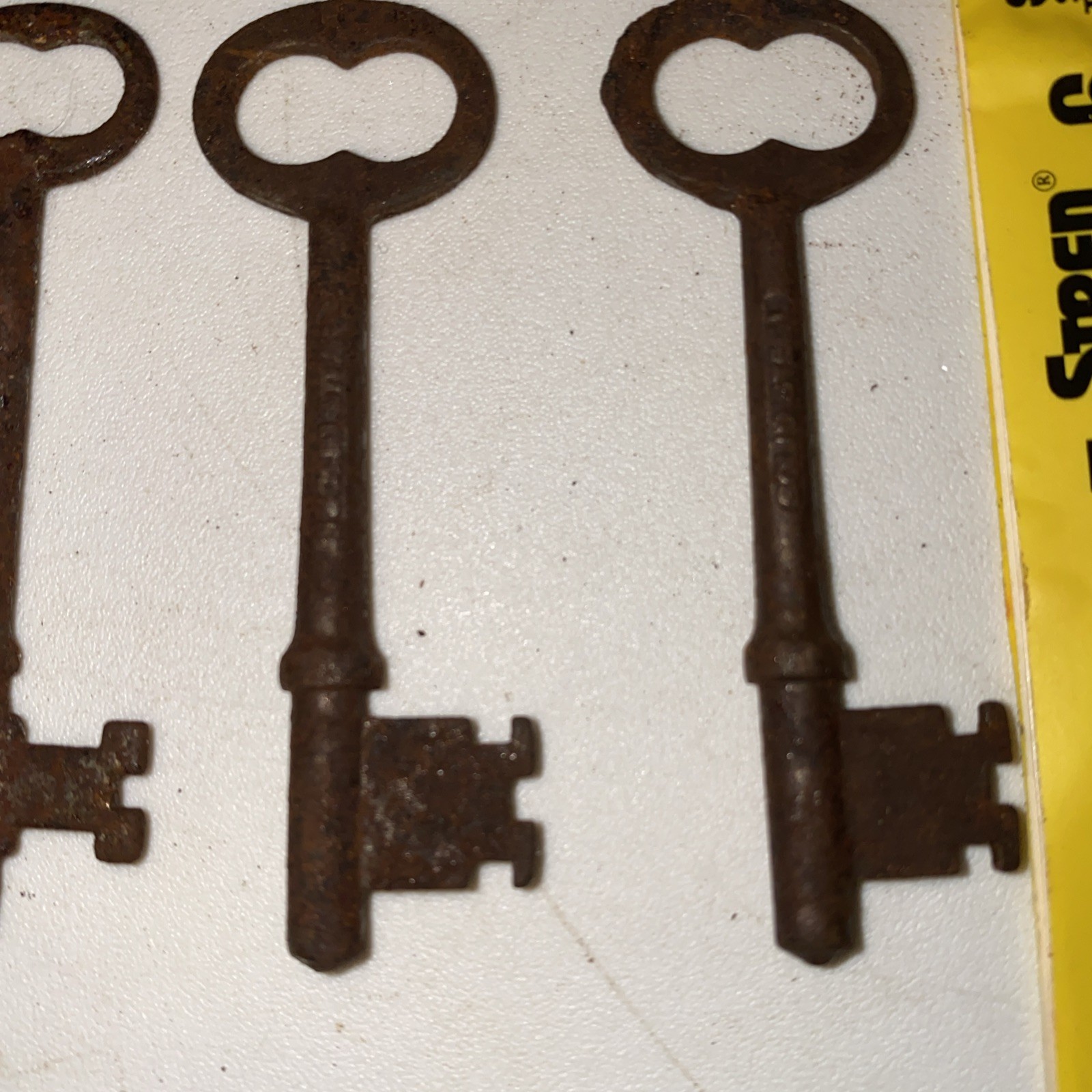 7 Antique Skeleton Keys Solid Barrel All Steel or Cast Iron Lot of 7 Vintage