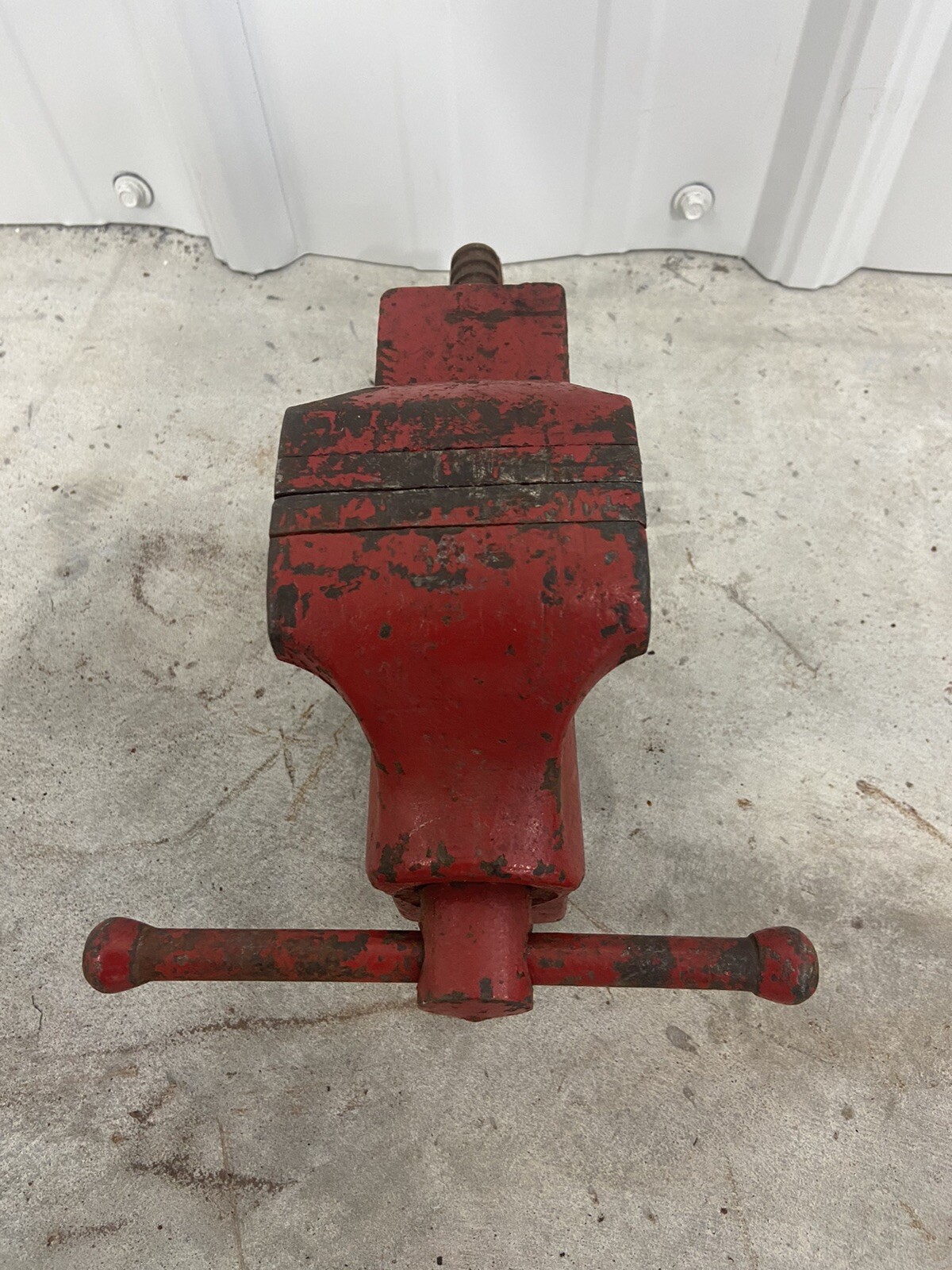 VINTAGE COLUMBIAN no 143 BENCH VISE 3 1/2 JAW 17 LBS USA